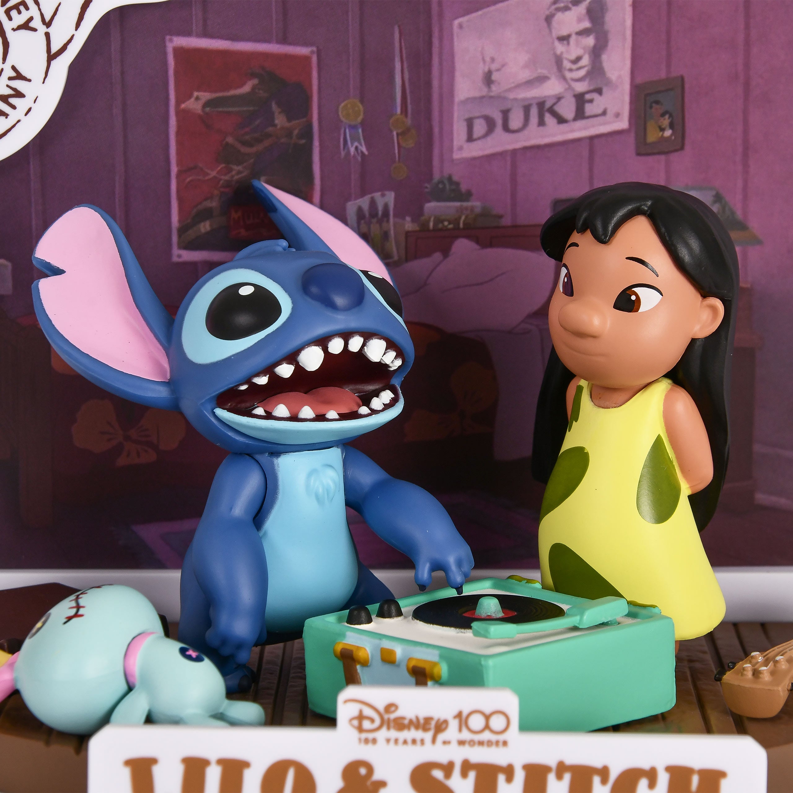 Product image Lilo & Stitch D-Stage Diorama Figure