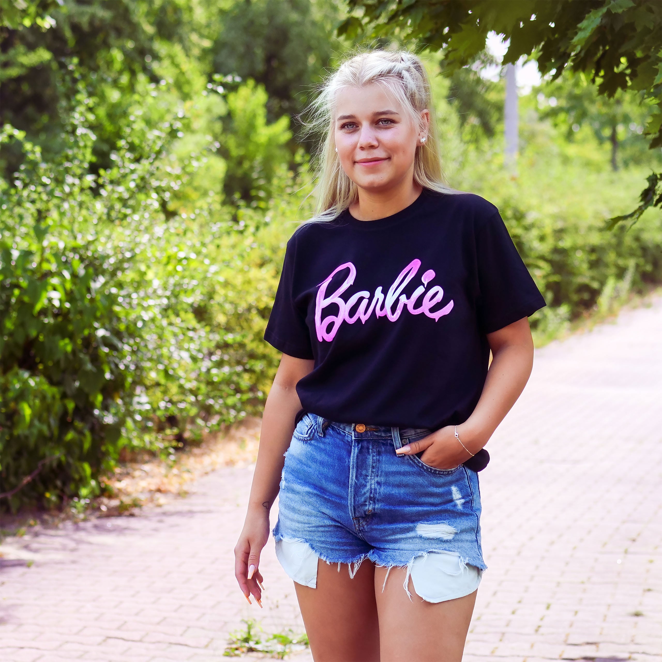 Product image Barbie - Melted Logo T-Shirt black