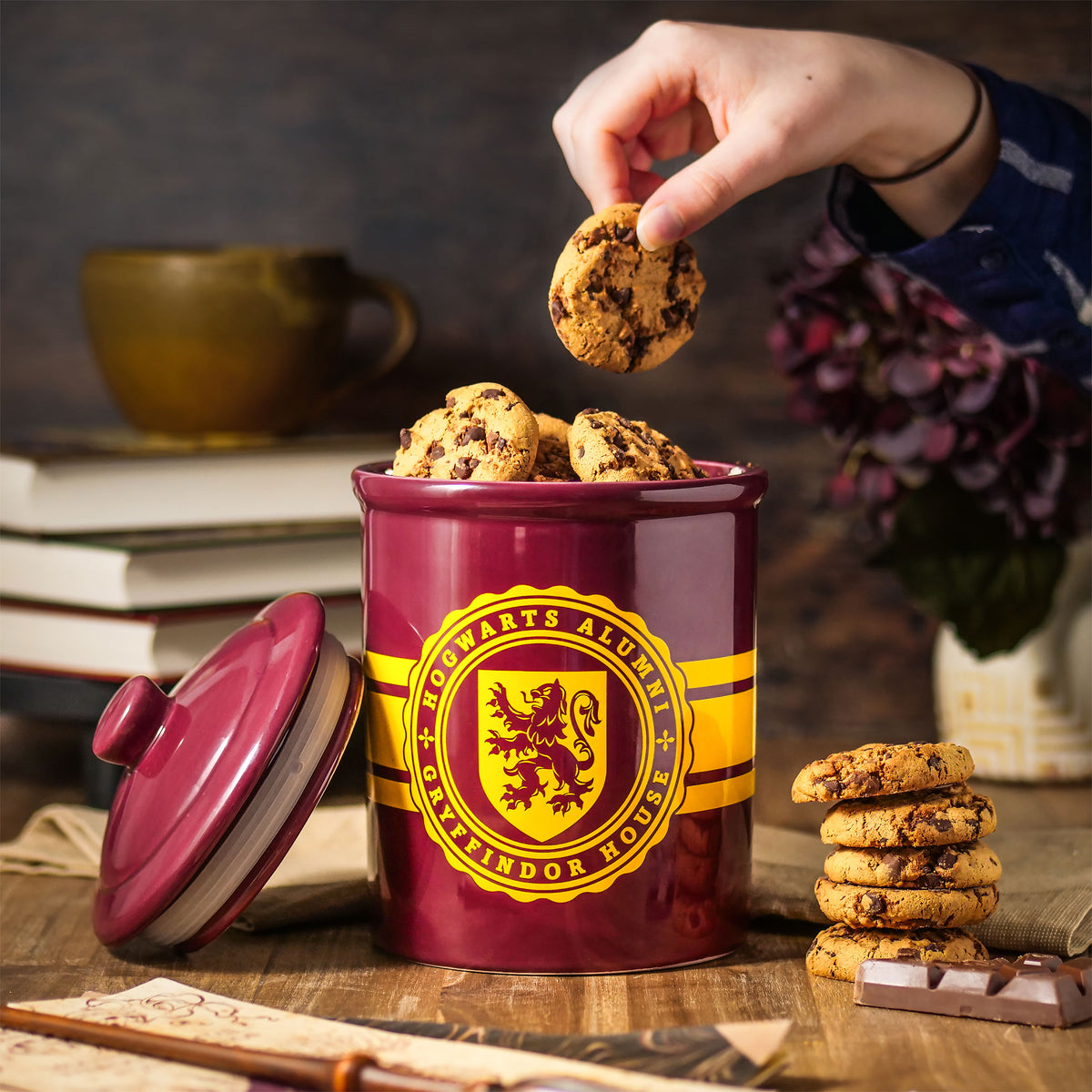 Product image Gryffindor Hogwarts Alumni Cookie Jar - Harry Potter