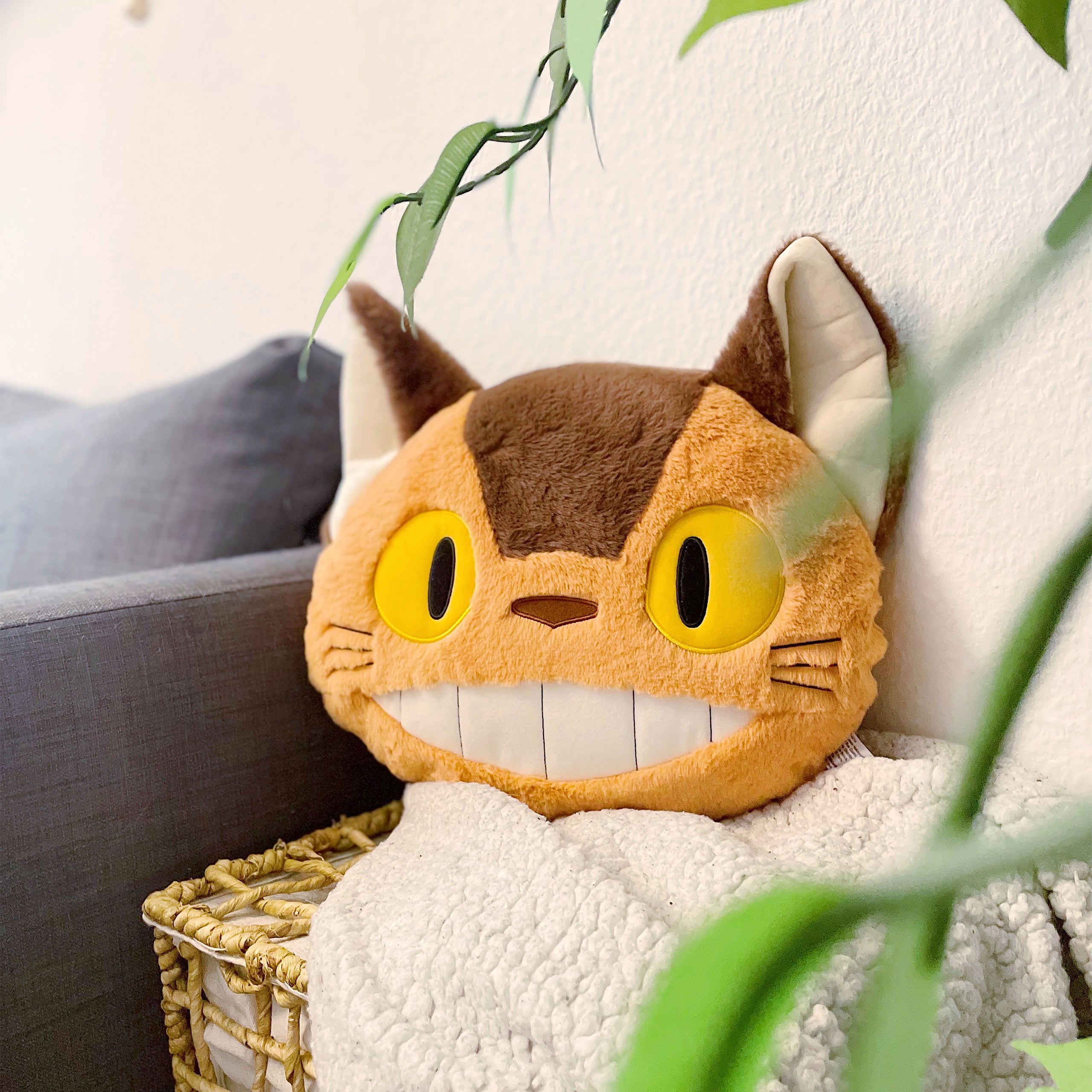 Product image Totoro - Catbus Nakayoshi Plush Pillow