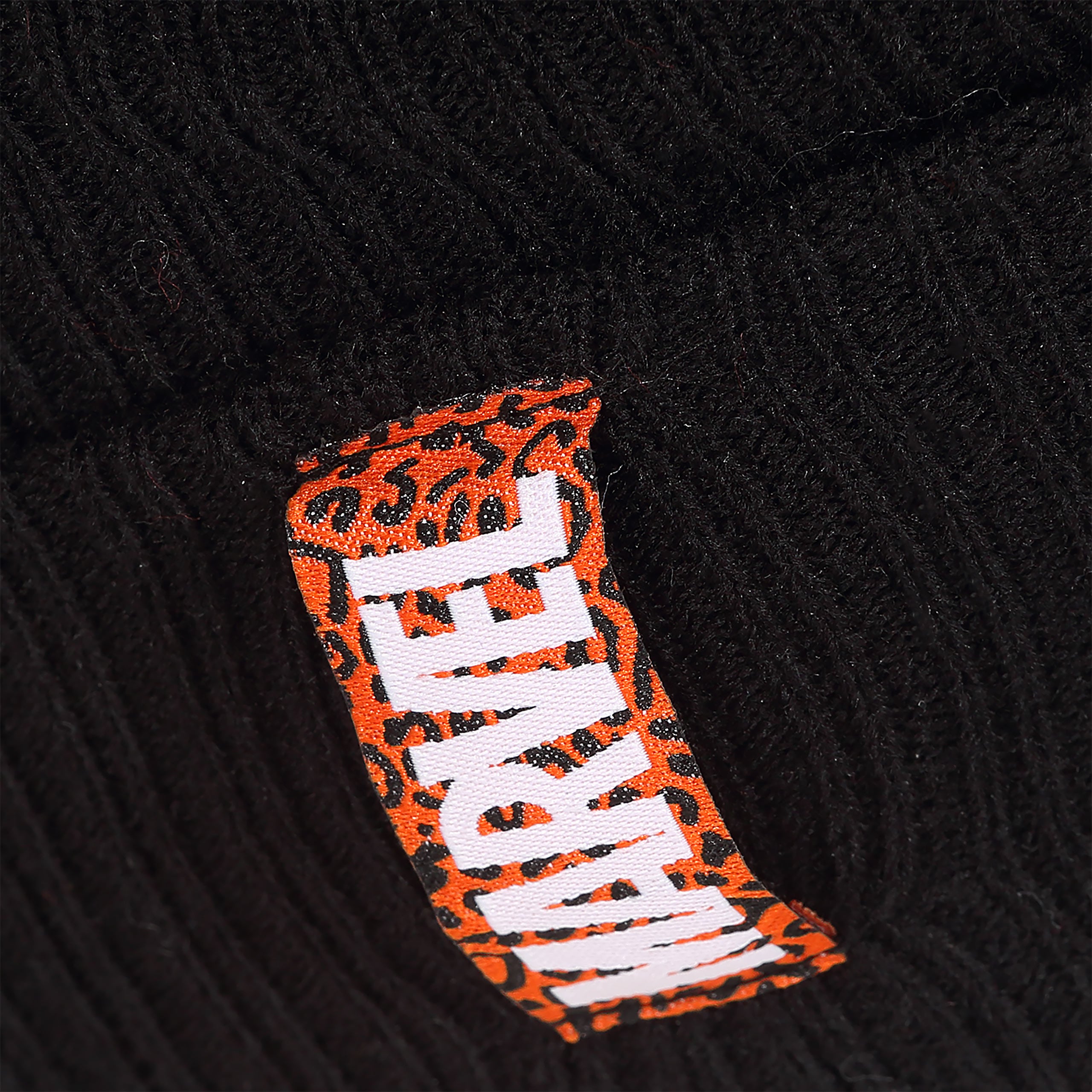 Product image Marvel - Logo Beanie with Pom Pom