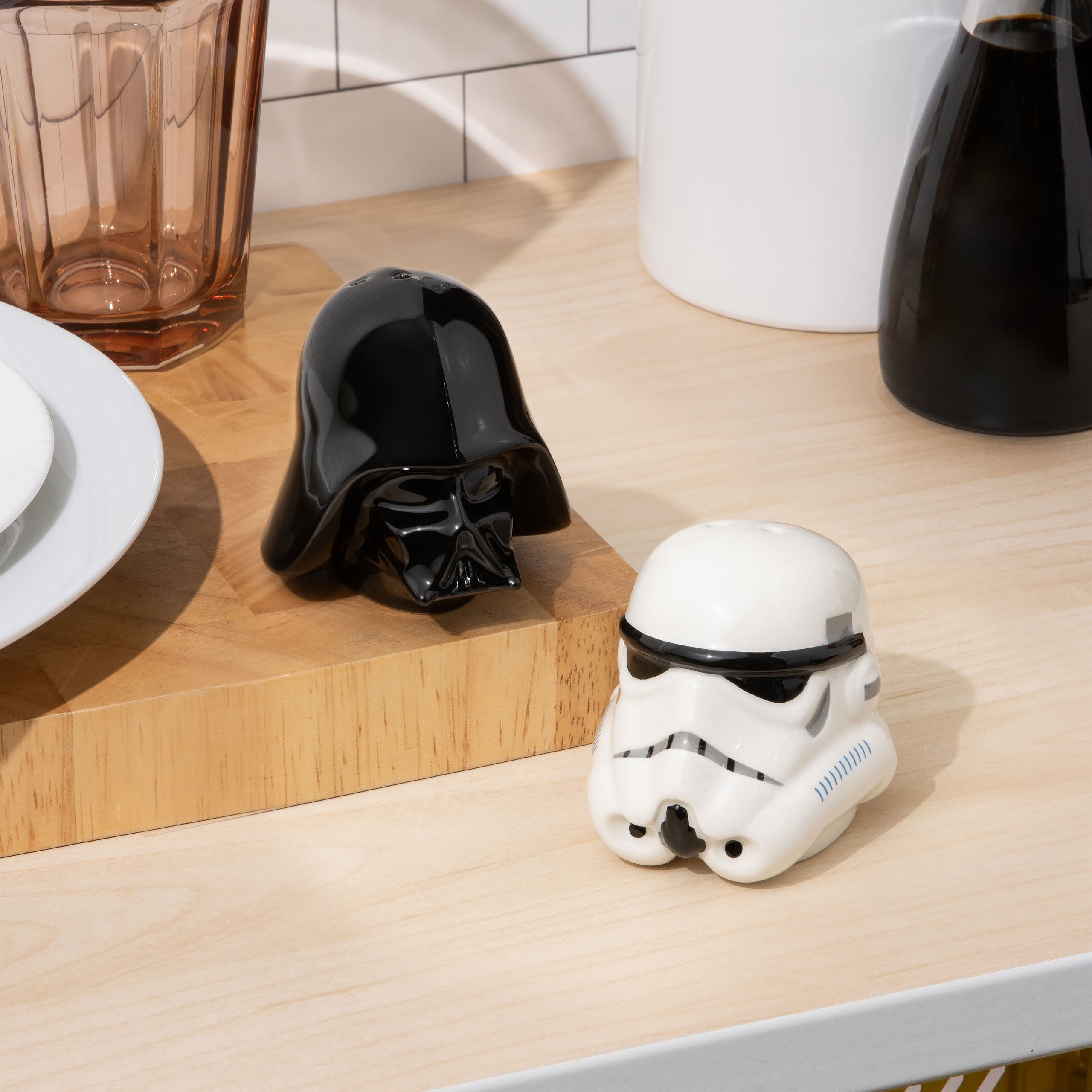 Product image Star Wars - Stormtrooper and Darth Vader Salt & Pepper Shakers
