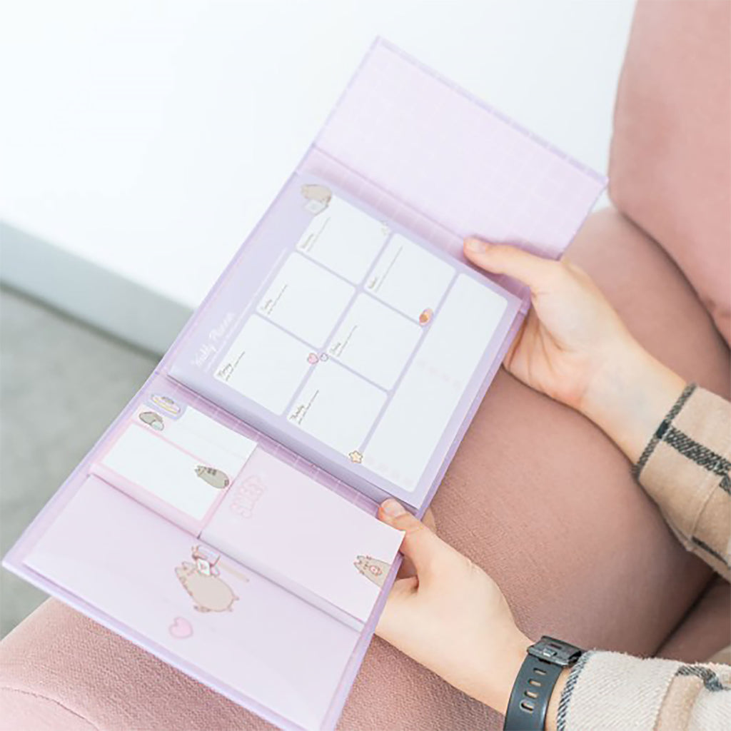 Product image Pusheen - Love Pusheen Weekly Planner