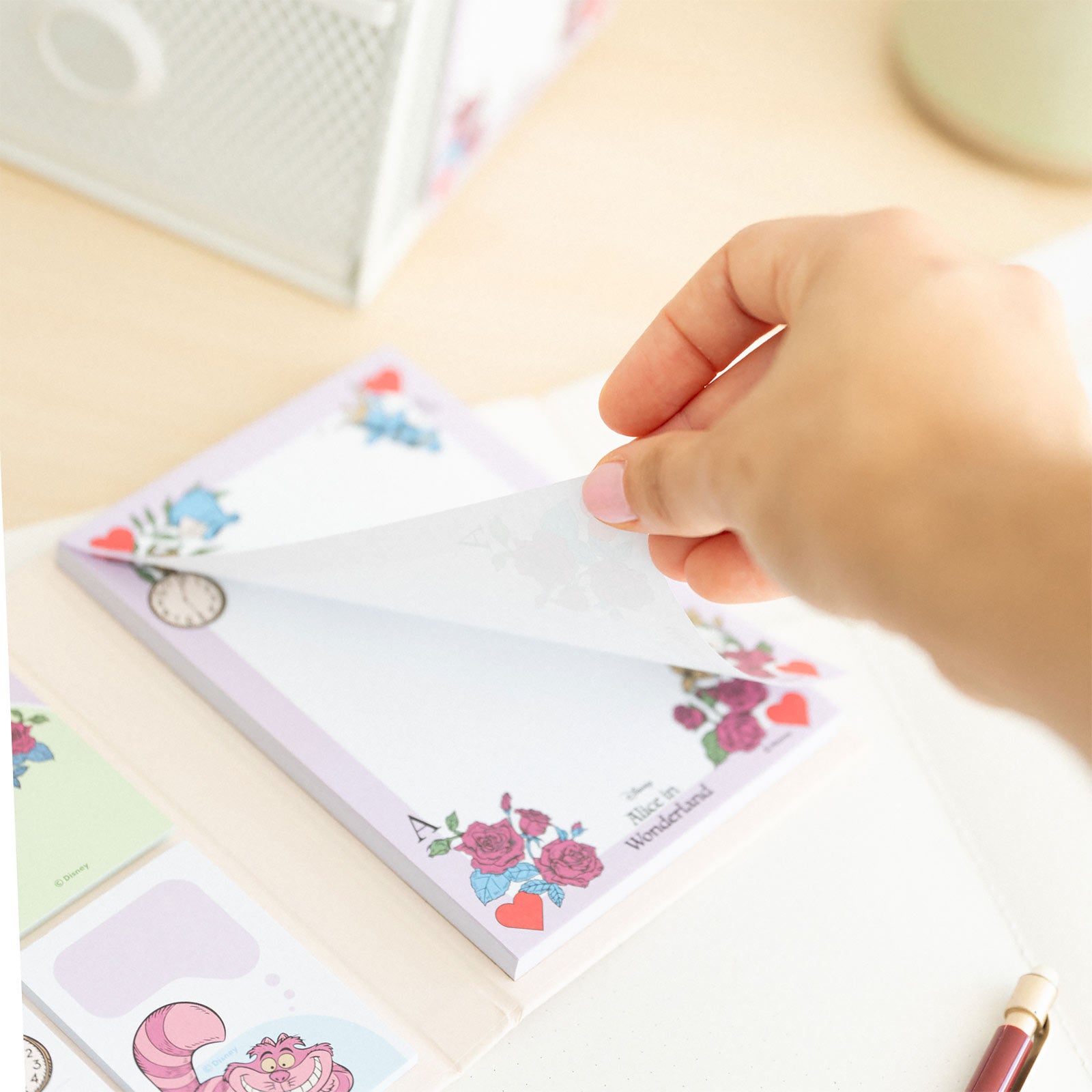 Product image Alice in Wonderland - Sticky Notes Book