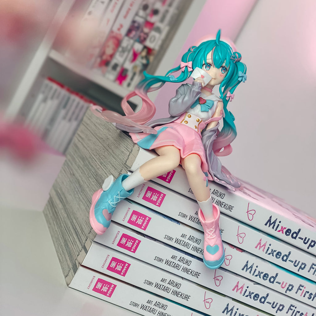 Product image Hatsune Miku - Noodle Stopper Figure Love Sailor Grey Color Version