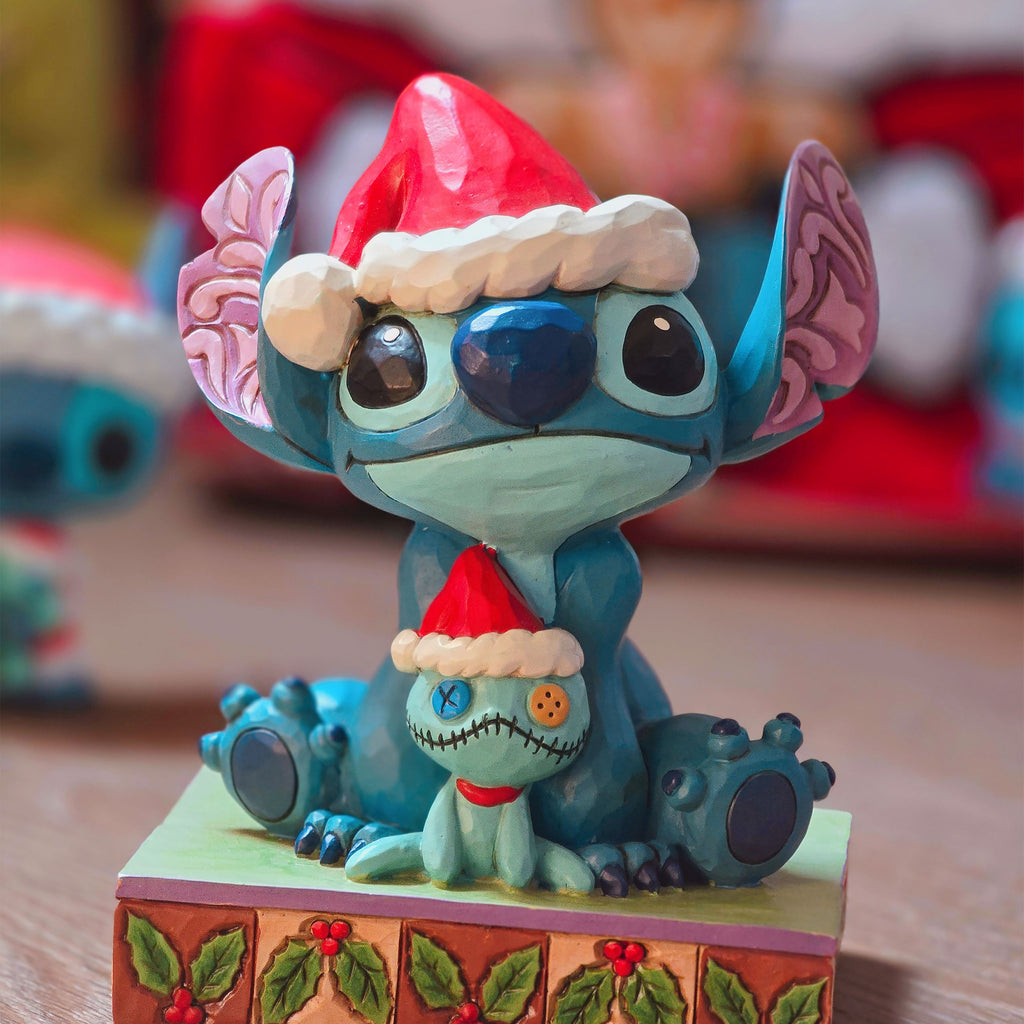 Product image Stitch Santa with Quirk Figure - Lilo & Stitch