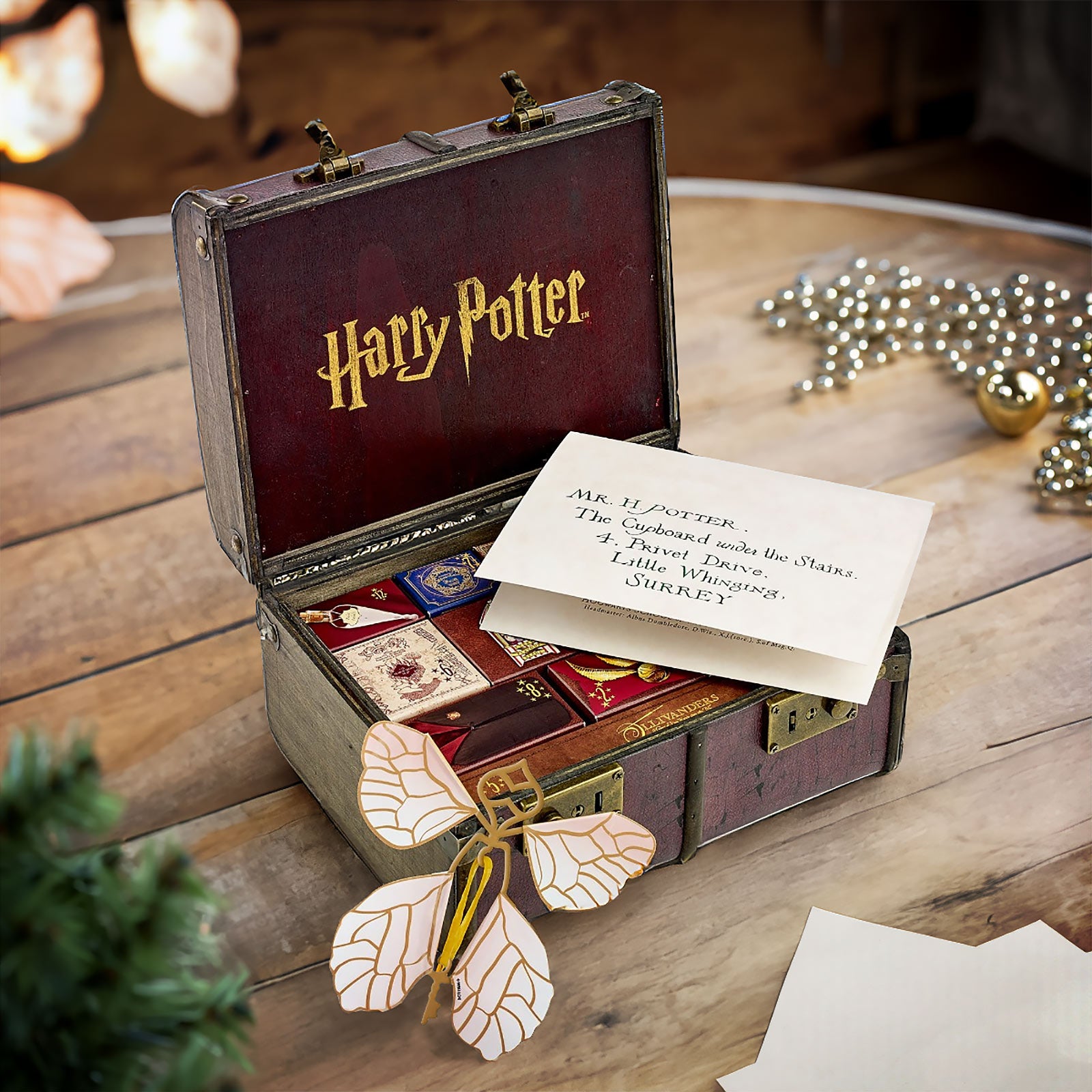 Product image Harry Potter - Hogwarts Suitcase Advent Calendar