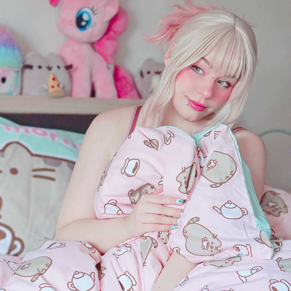 Product image Pusheen - Reversible bedding with Glow in the Dark effect