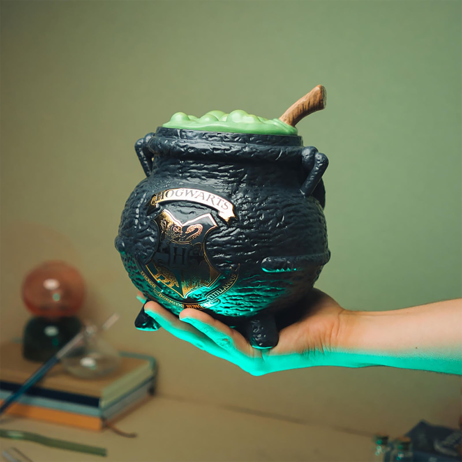 Product image Harry Potter - Hogwarts Cauldron Cookie Jar