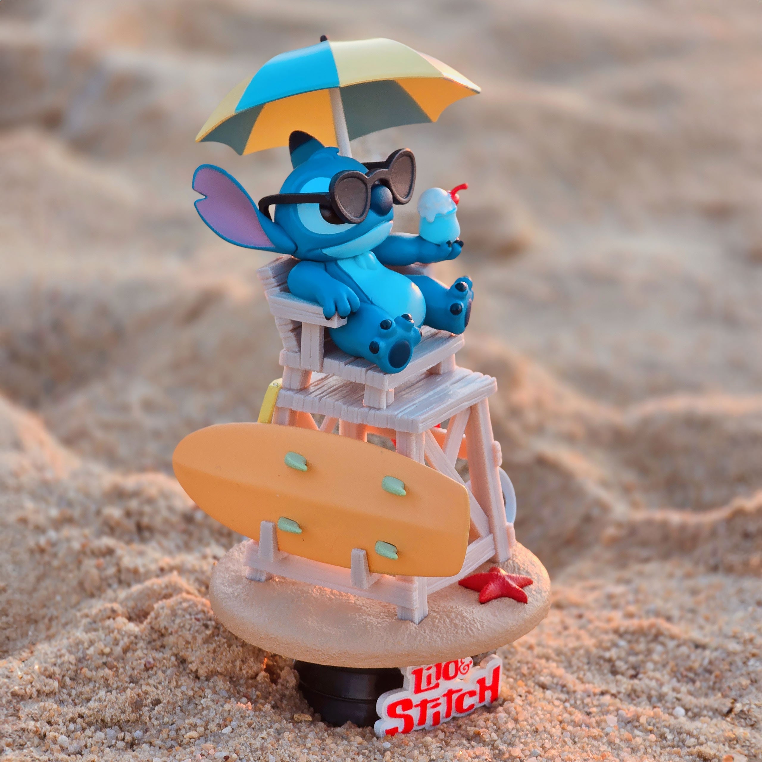 Product image Stitch Summer Vibe D-Stage Diorama Figure - Lilo & Stitch