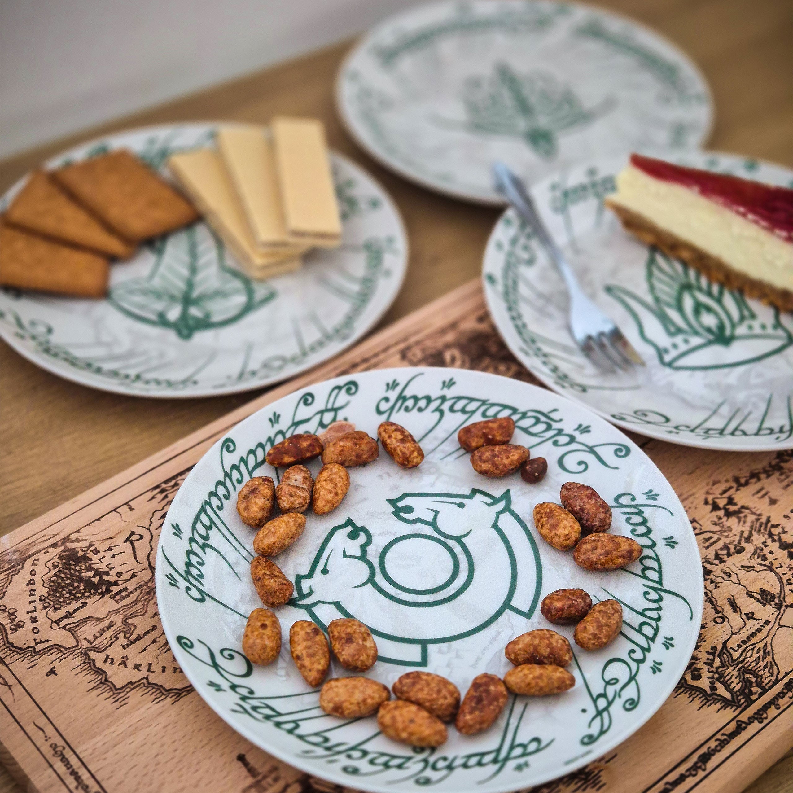 Product image The Lord of the Rings - Symbols Plate Set