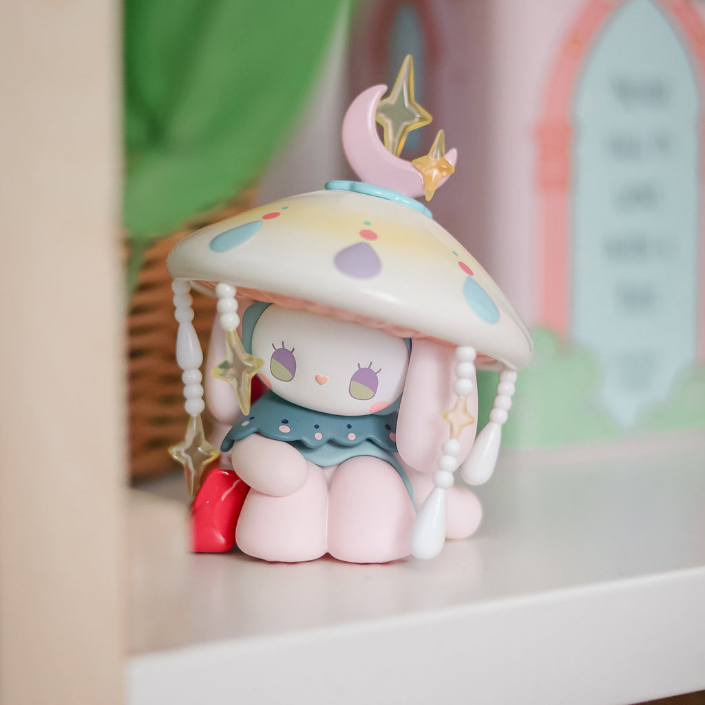 Product image EMMA - Secret Forest Frostveil Villa Mystery Figure