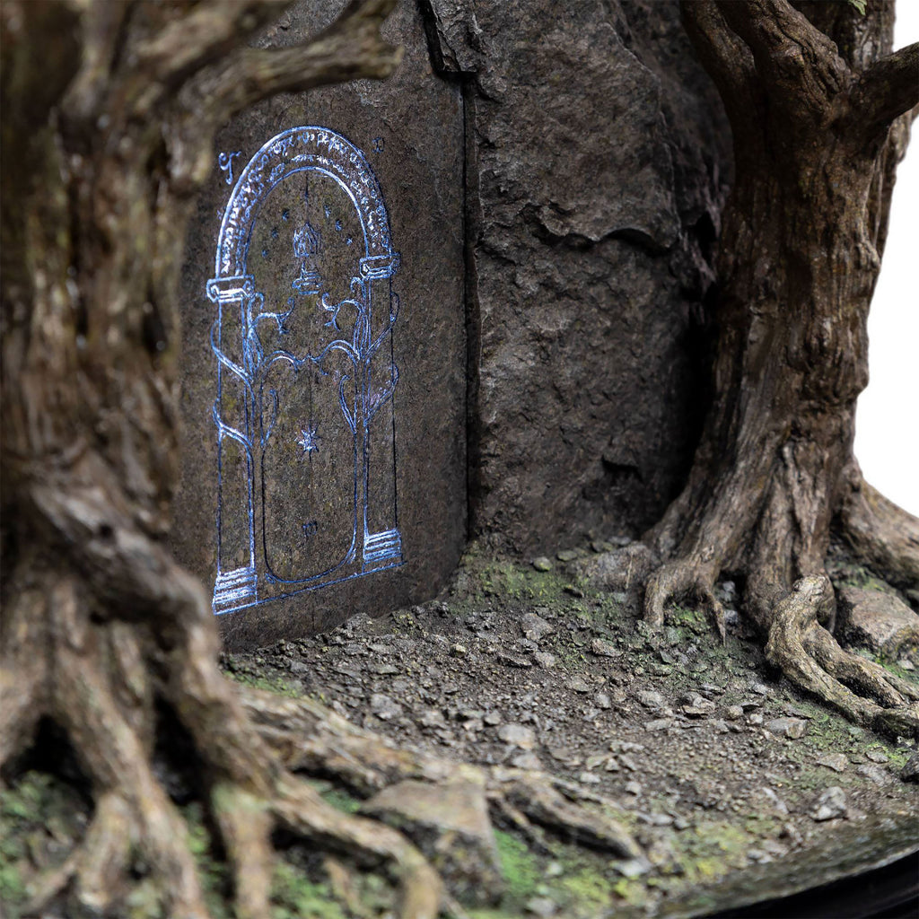 Product image The Lord of the Rings - The Doors of Durin Diorama with Light Function