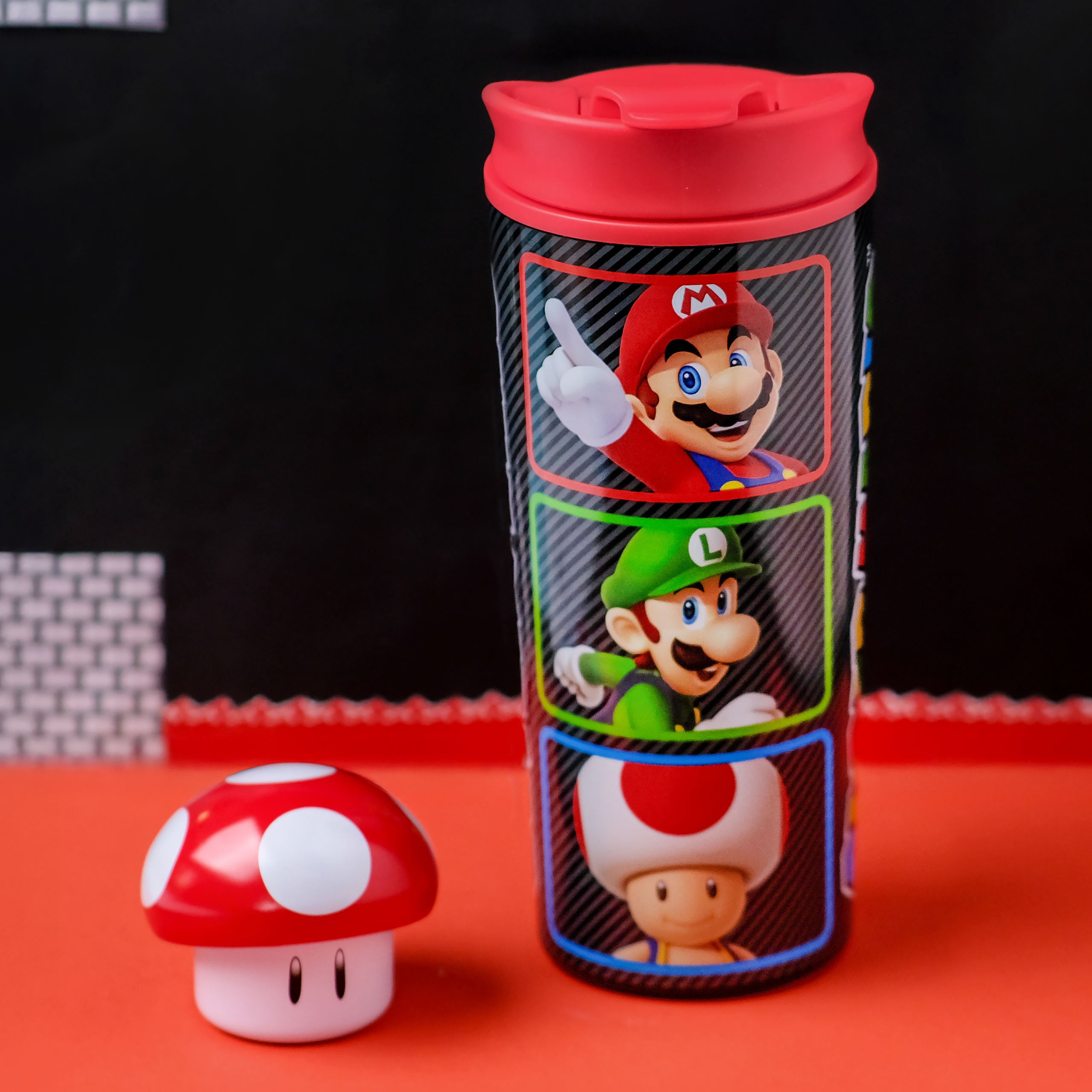 Product image Super Mario - Colour Blocks To Go Mug