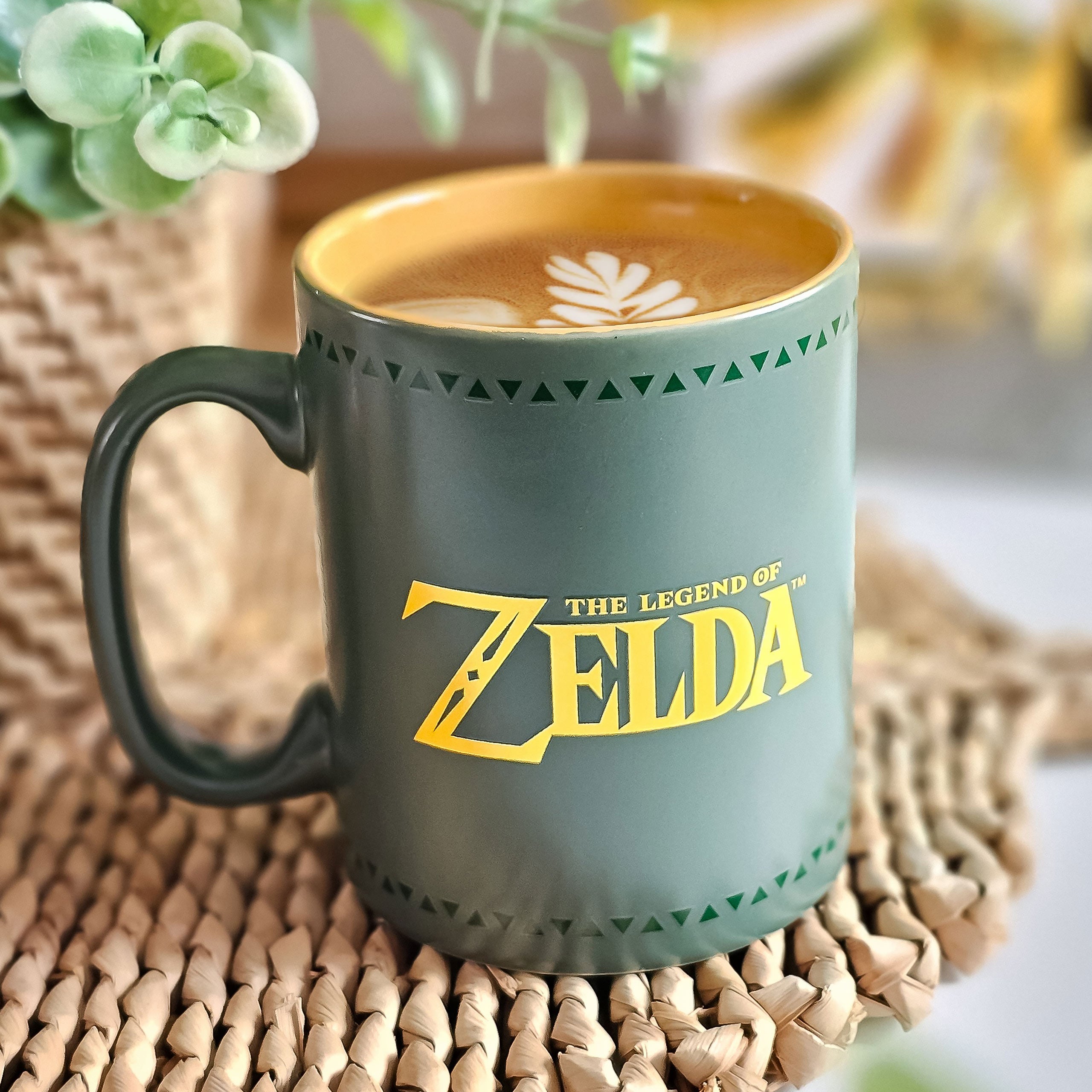 Product image Zelda - Hyrule Insignia Mug
