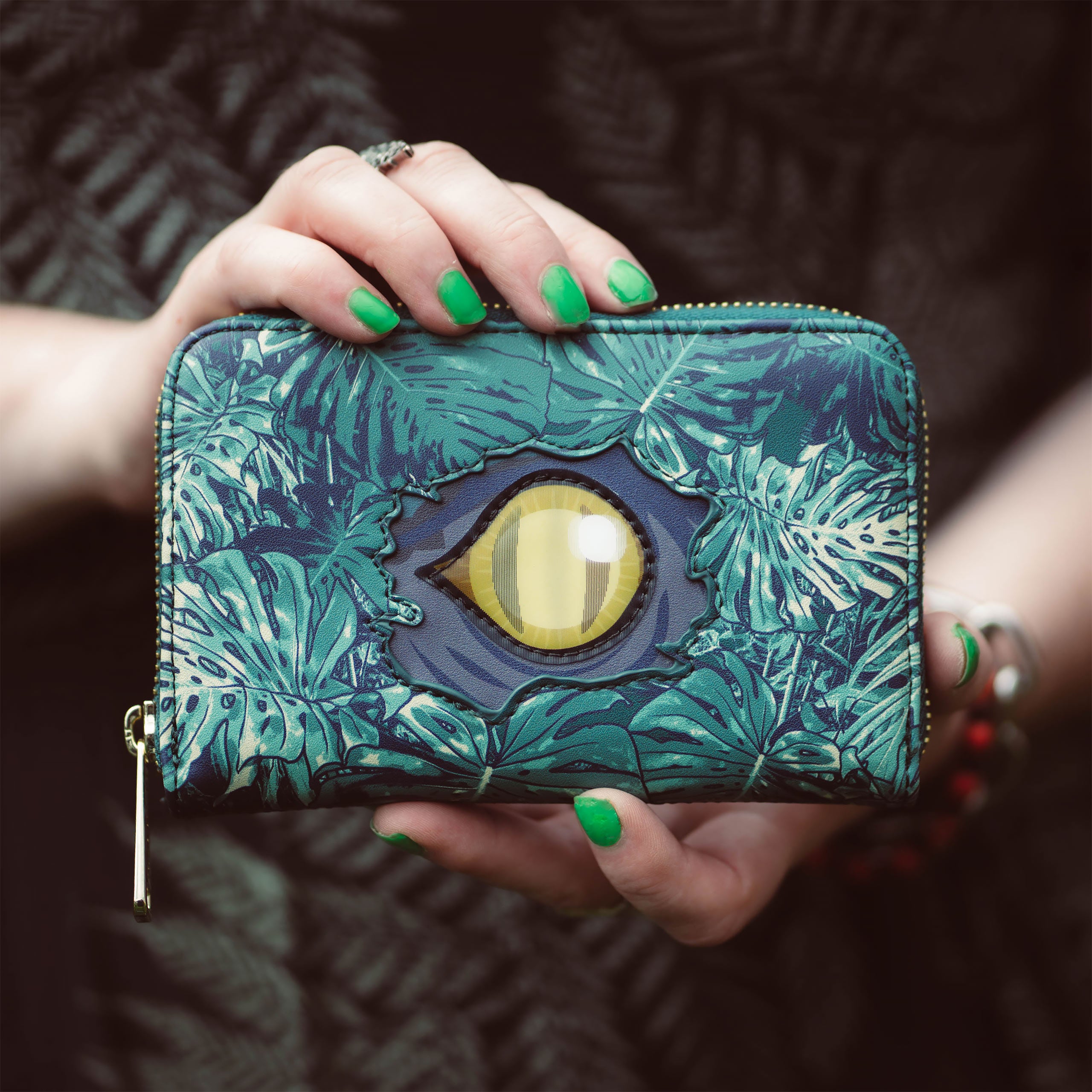 Product image Velociraptor Eye Lenticular Wallet - Jurassic World