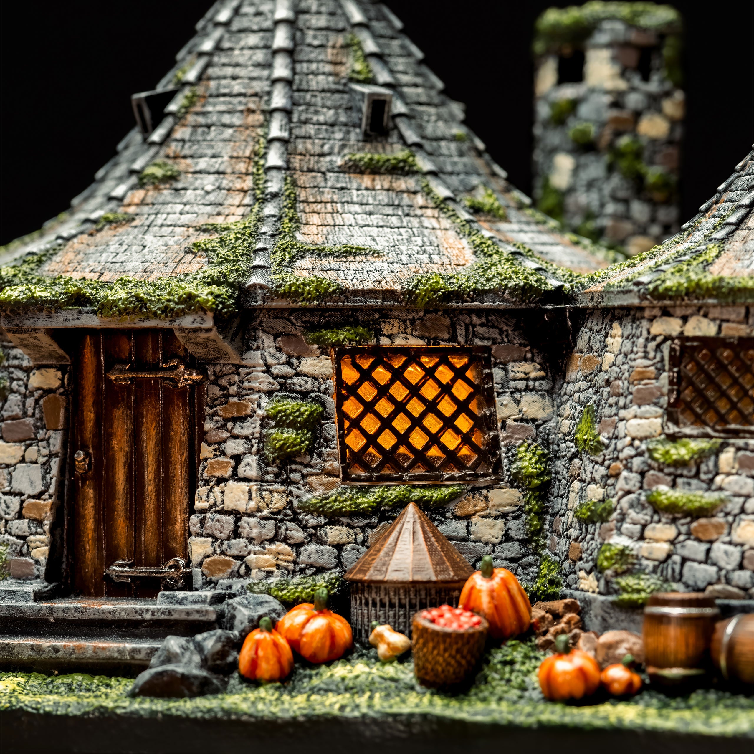 Product image Harry Potter - Hagrid's Hut Miniature Replica with LED Light Function