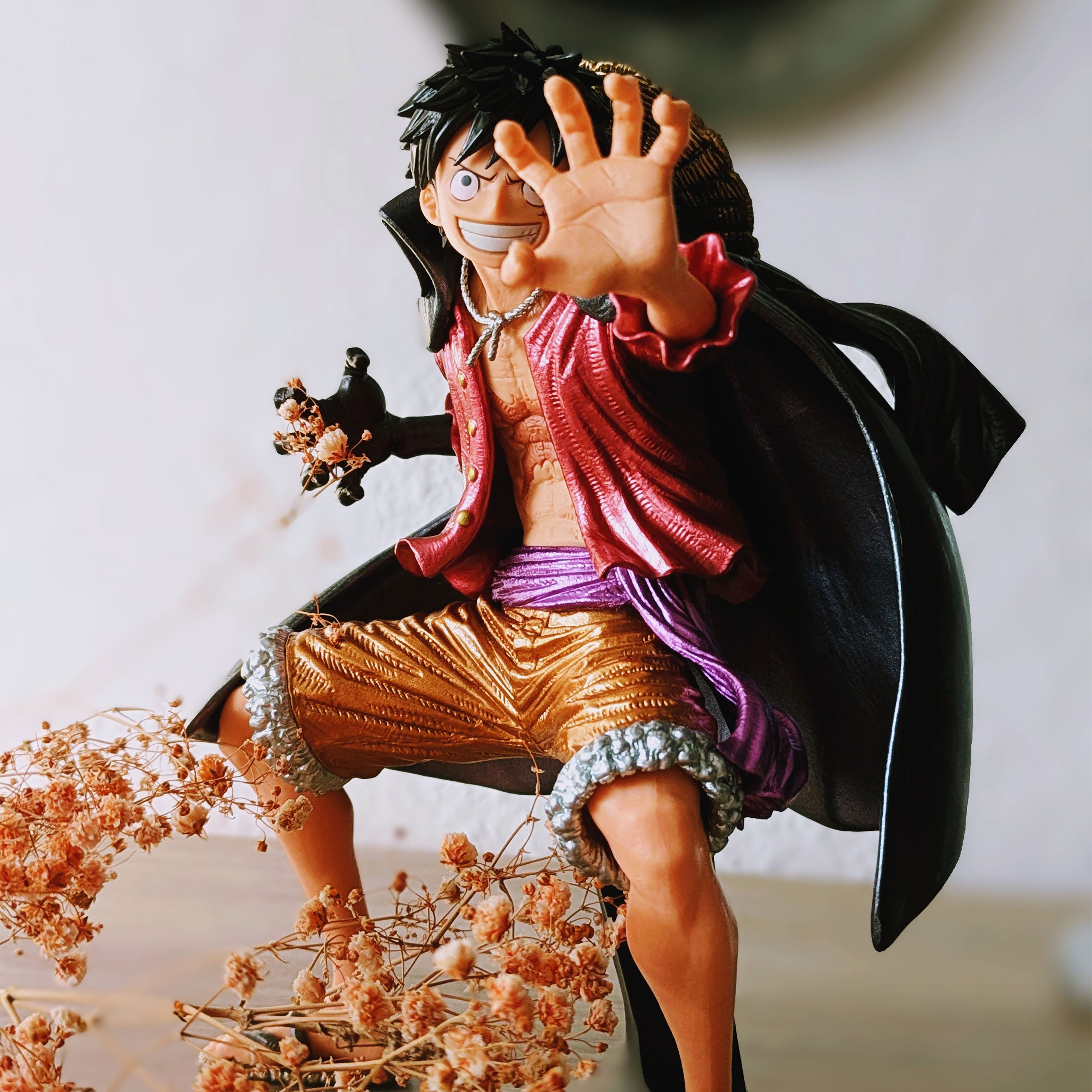 Product image One Piece - Monkey D. Luffy King of Artist Figure 19 cm
