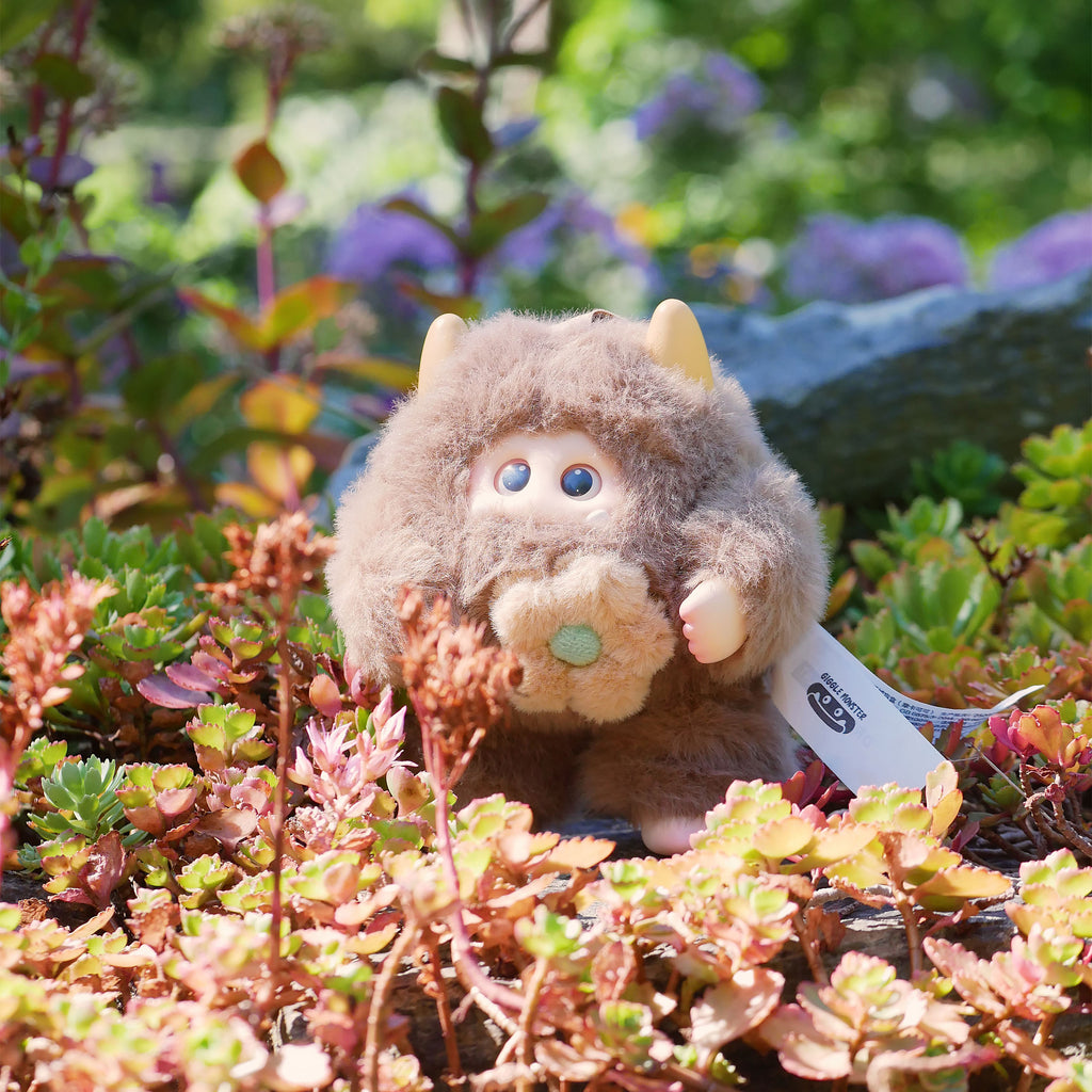 Product image Giggle Monster - Marshmallow Dreams Mystery Plush Keychain