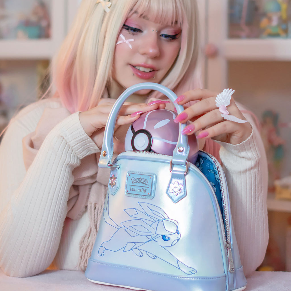Product image Pokémon - Glaceon and Vulpix Winter Handbag