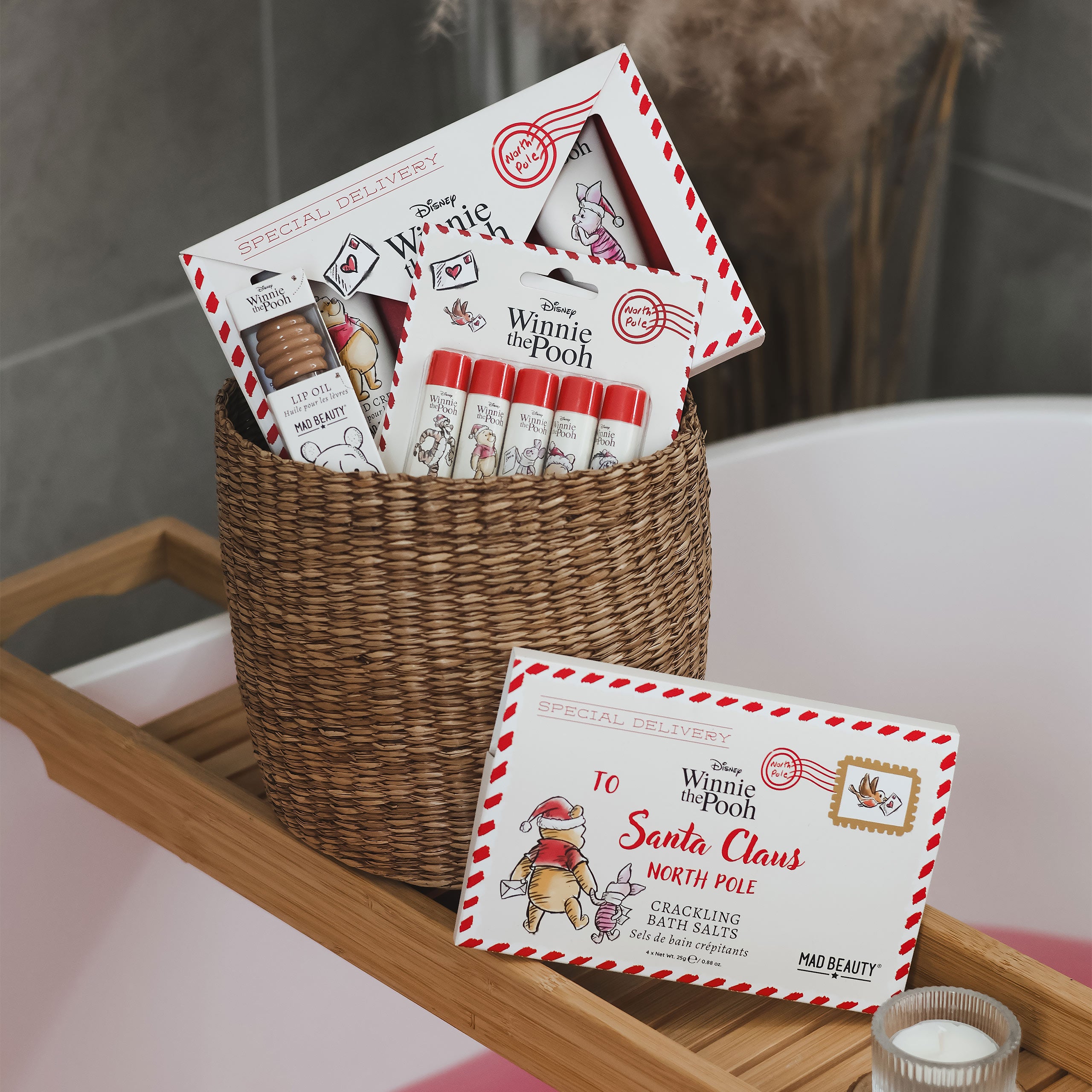 Product image Winnie the Pooh - X-mas Lip Balm Set of 5