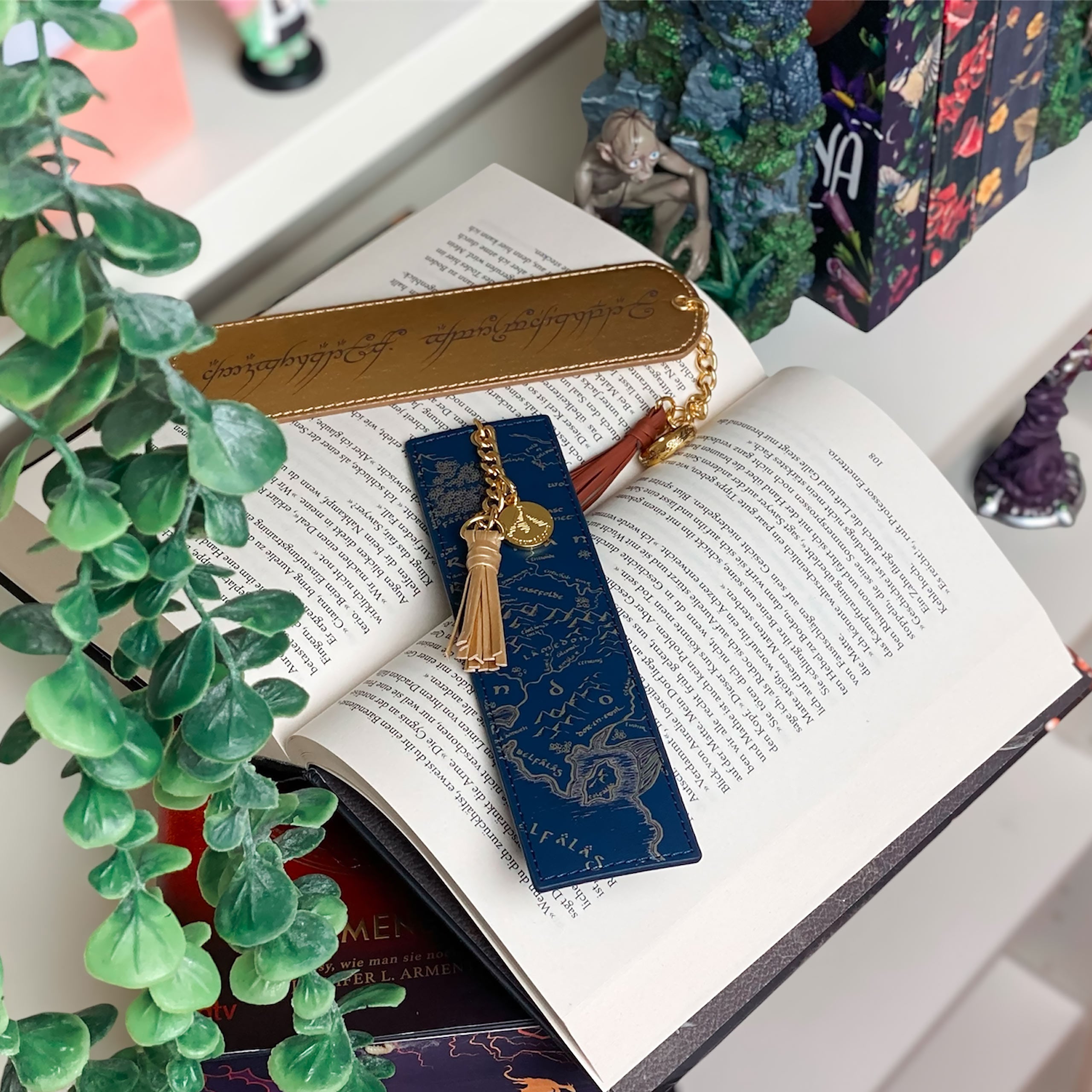 Product image The Lord of the Rings - Middle-earth Map and Ring Inscription Bookmark Set