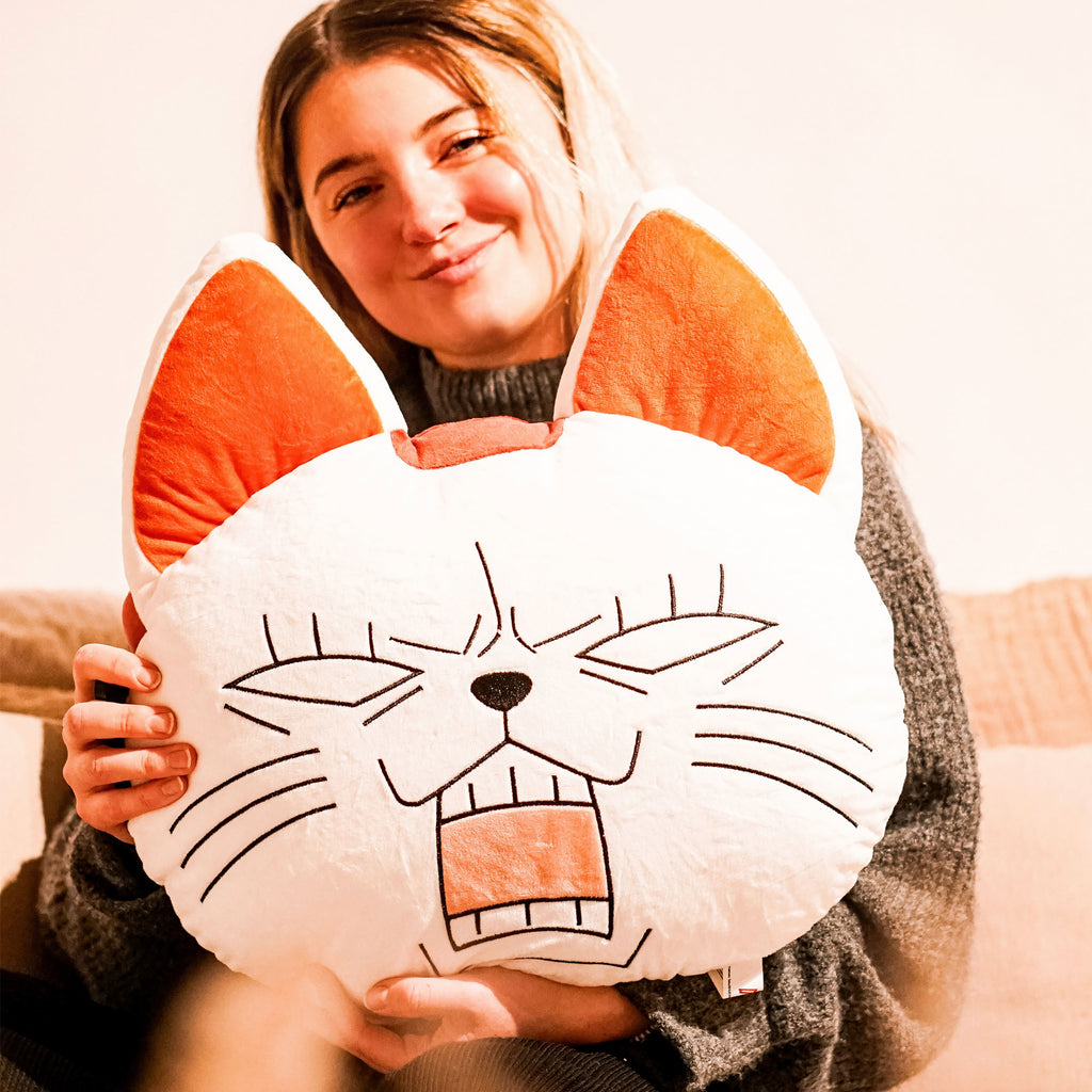Product image Turbo Granny Cushion - Dandadan