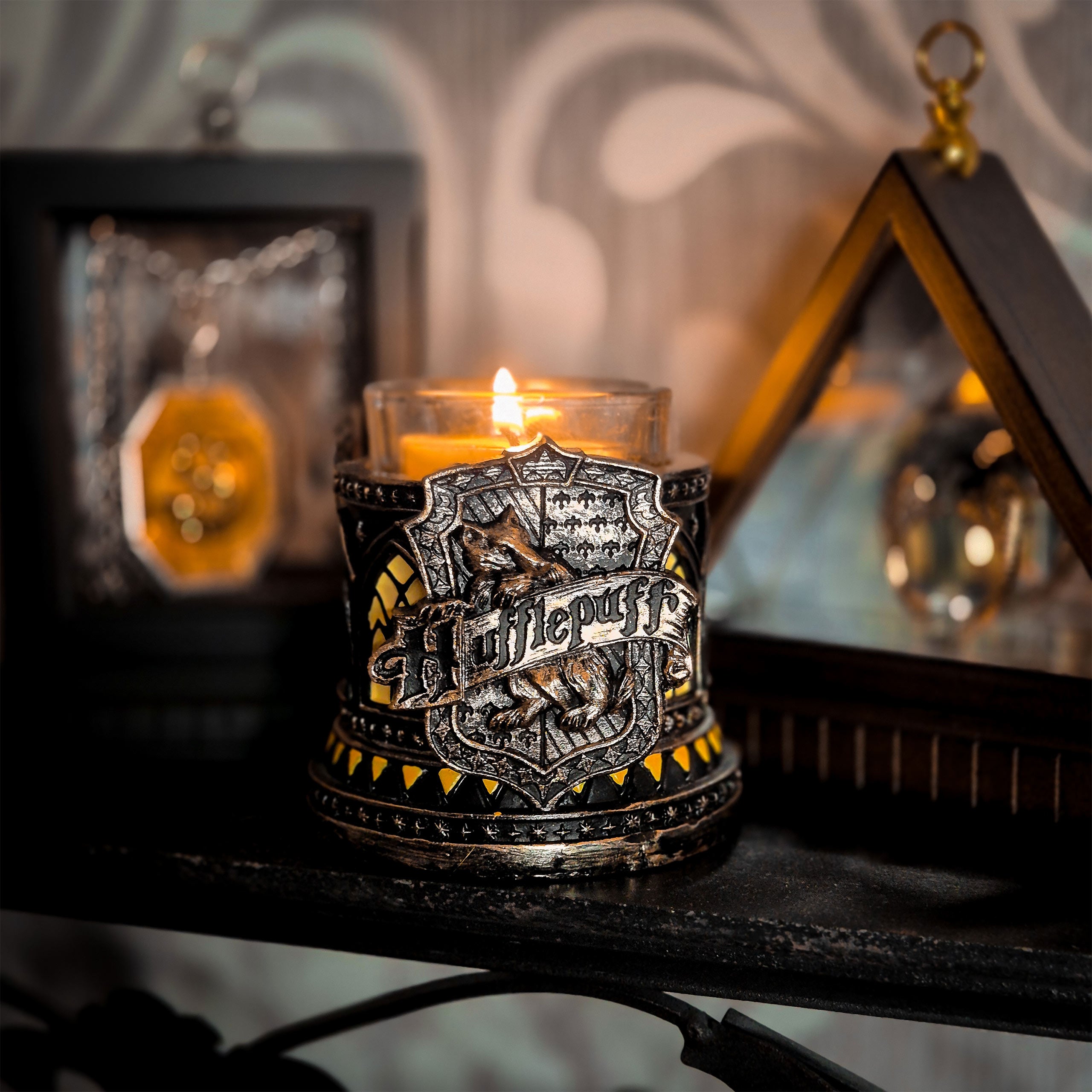Product image Hufflepuff Tealight Holder - Harry Potter