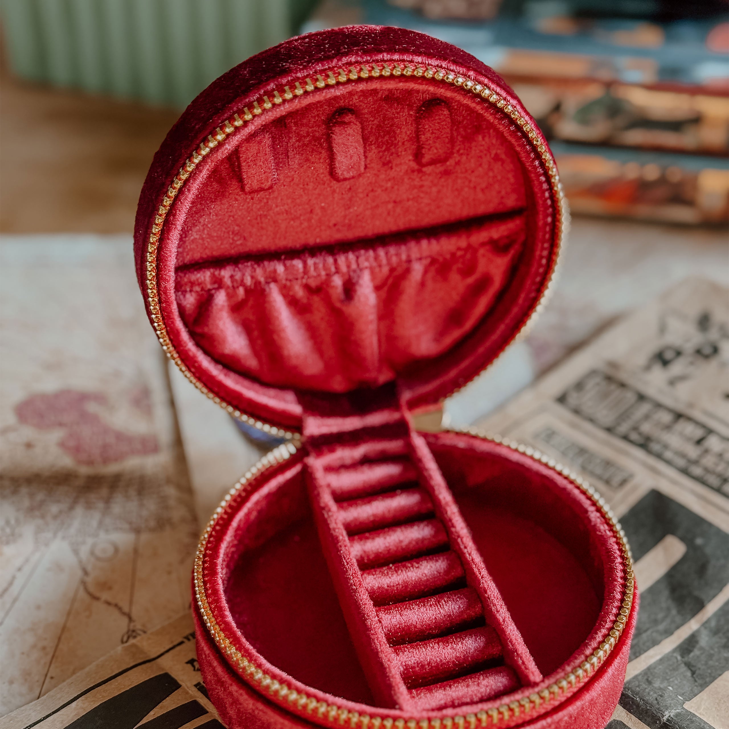 Product image Harry Potter - Time-Turner Plush Jewelry Box