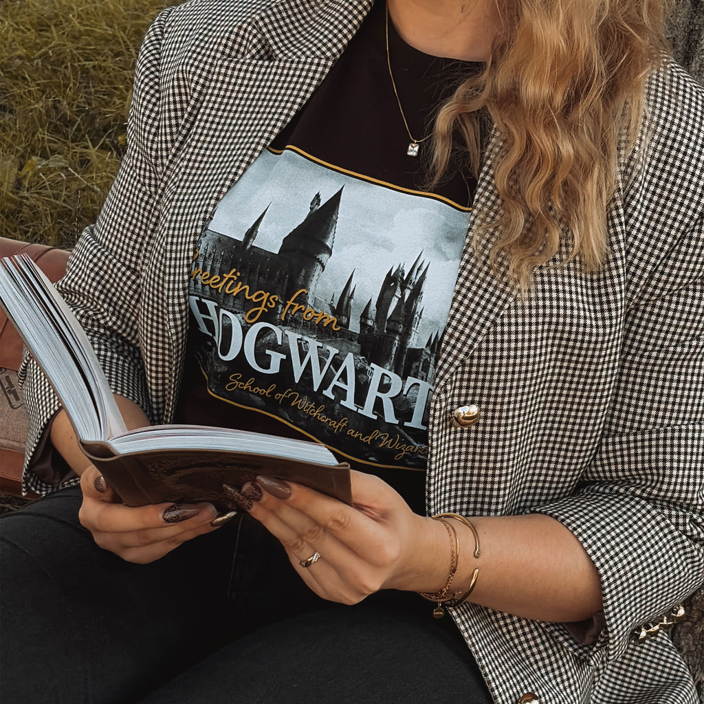 Product image Greetings from Hogwarts T-Shirt - Harry Potter