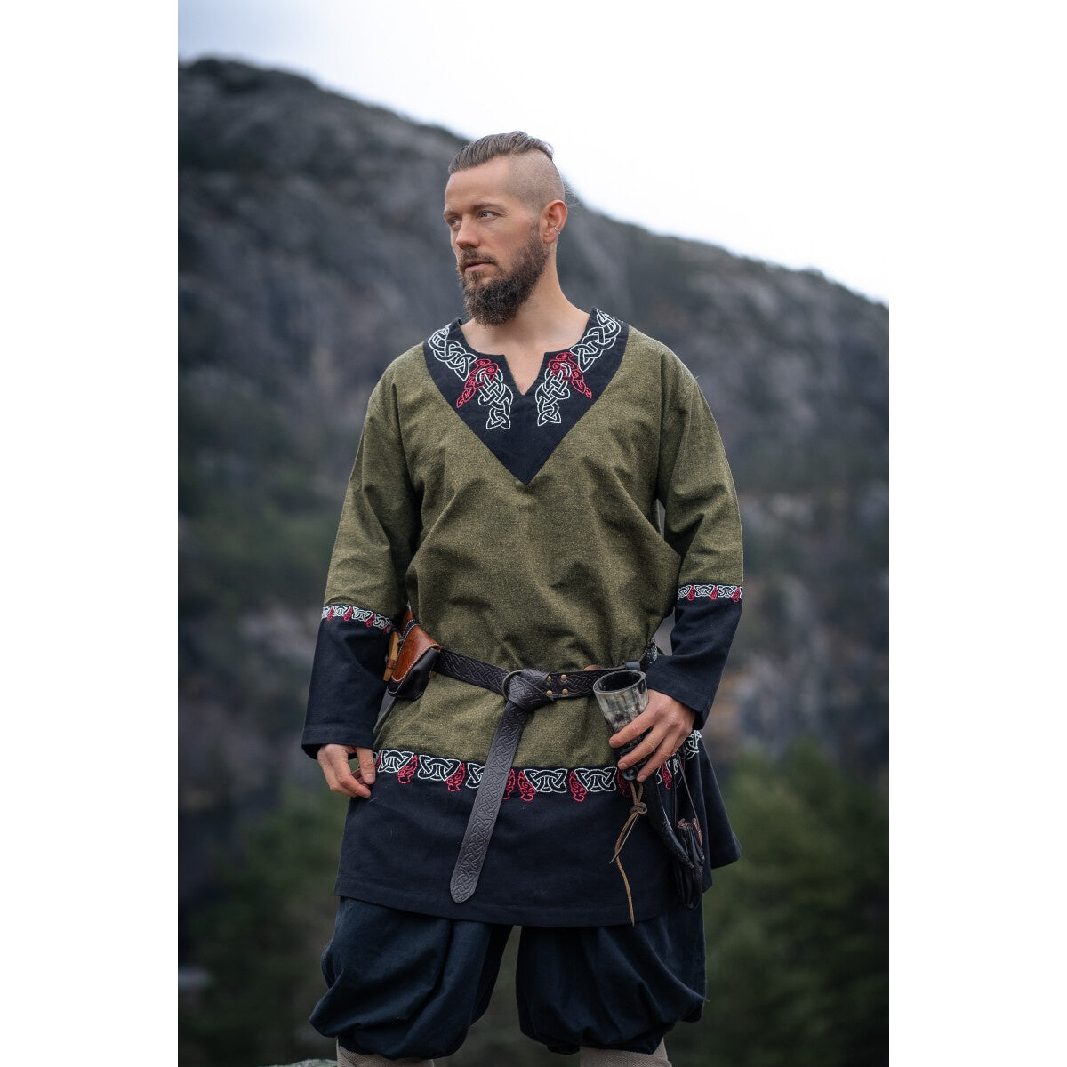 Product image Medieval Viking Tunic Freydis olive