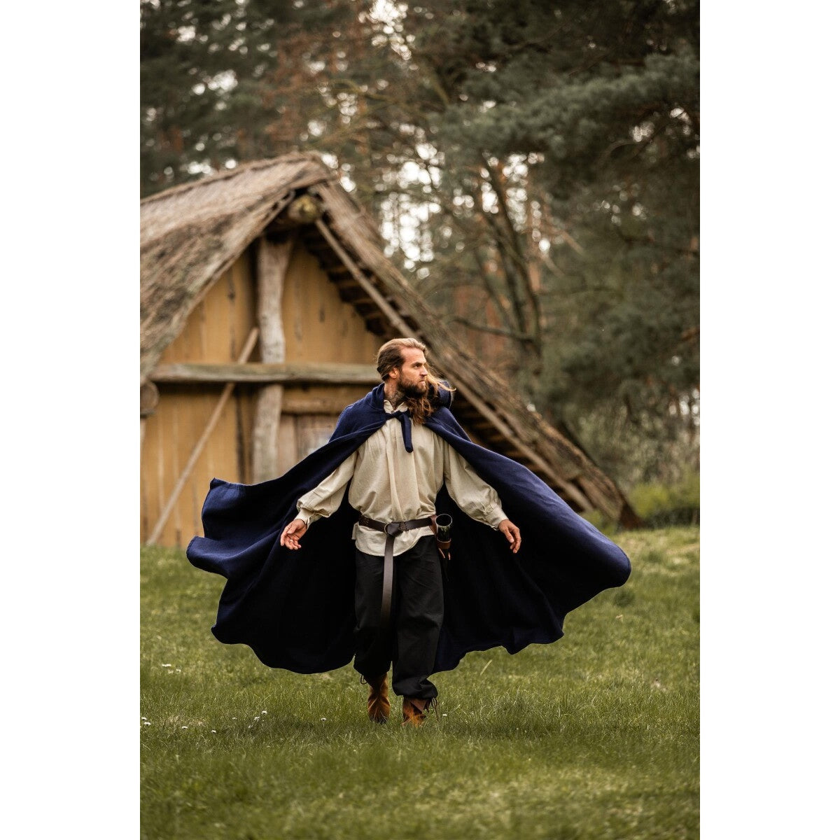 Product image Medieval Wool Cloak Hervir 160 cm