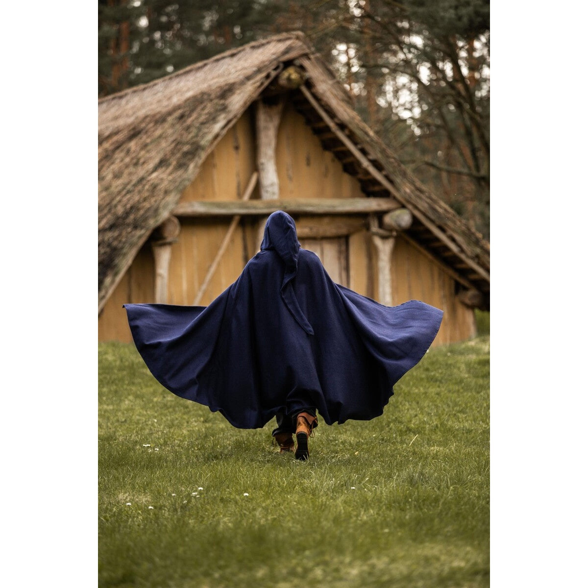 Product image Medieval Wool Cloak Hervir 131 cm