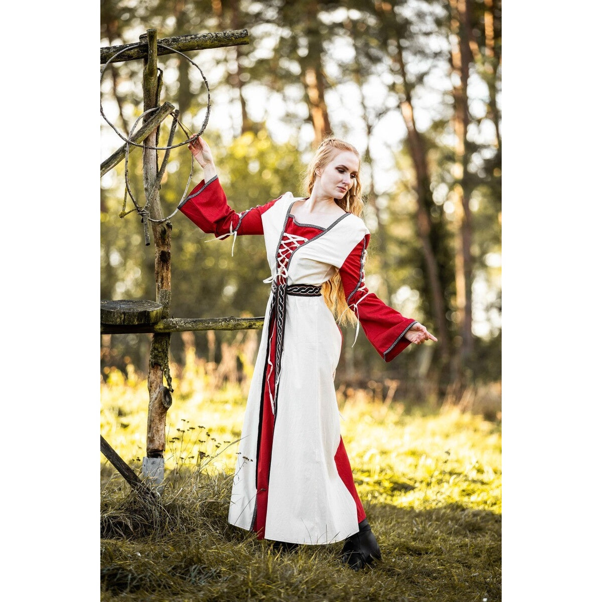 Product image Medieval Dress Amalia beige-red