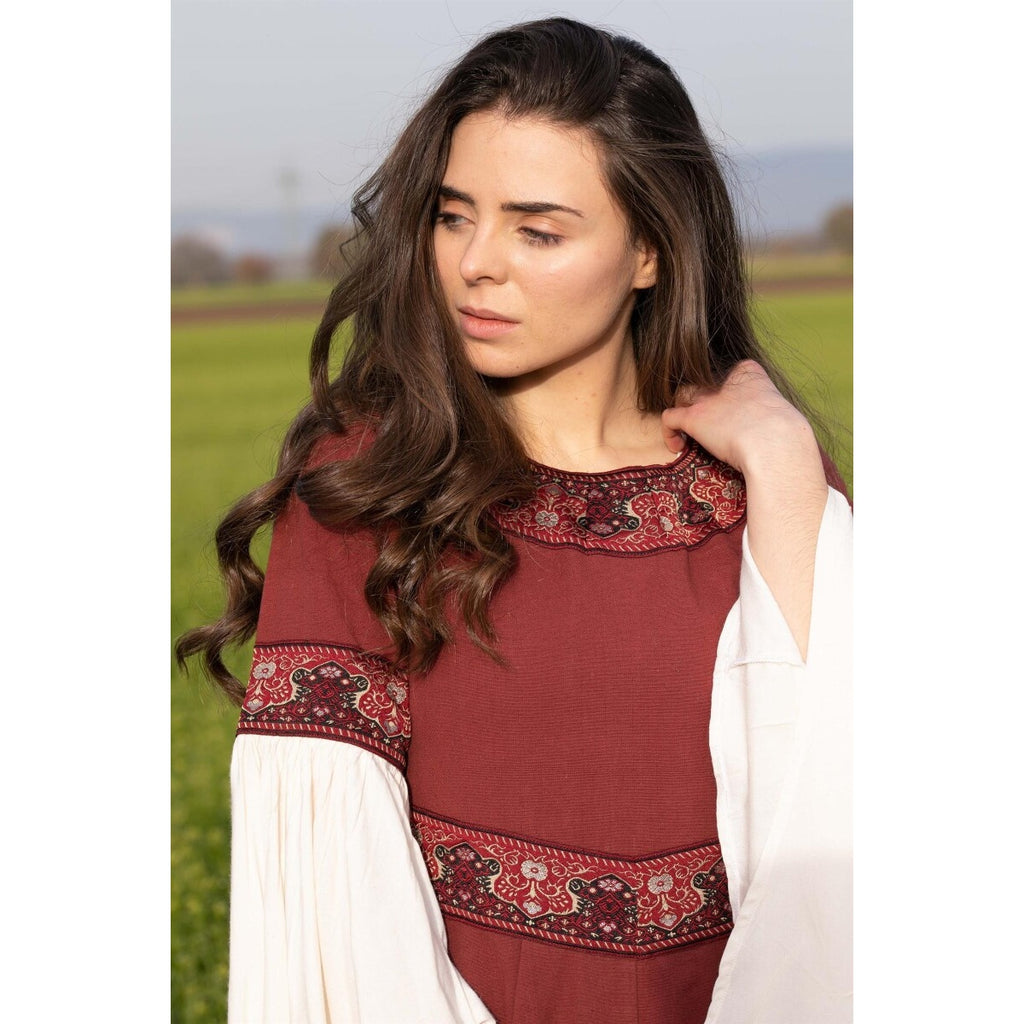 Product image Medieval Dress Yala red