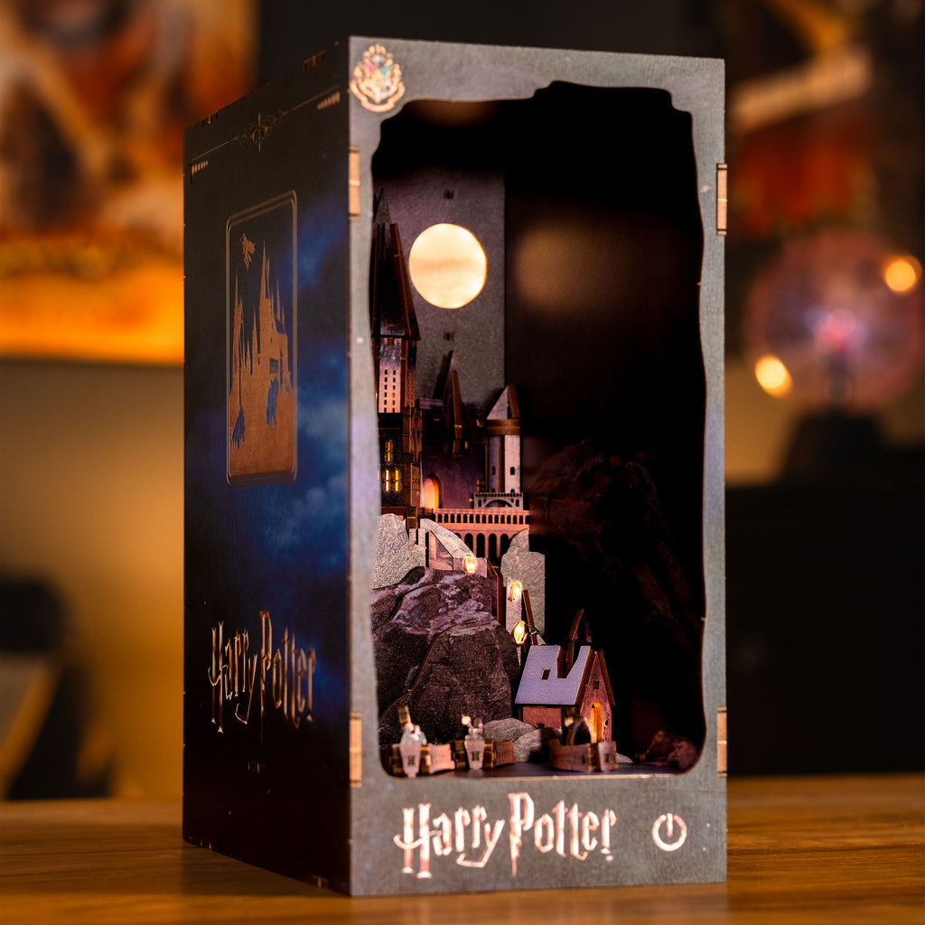 Product image Harry Potter - Hogwarts Castle Nook Model Kit Wood