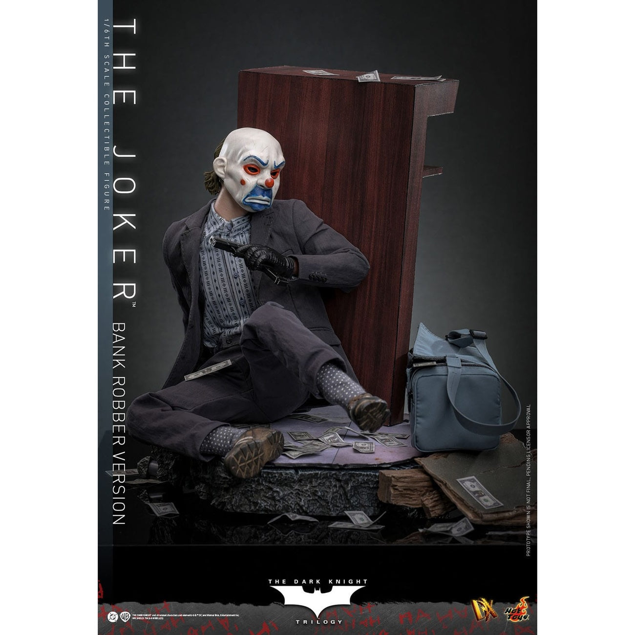 Product image The Dark Knight - The Joker Action Figure 1:6 Bank Robber Version
