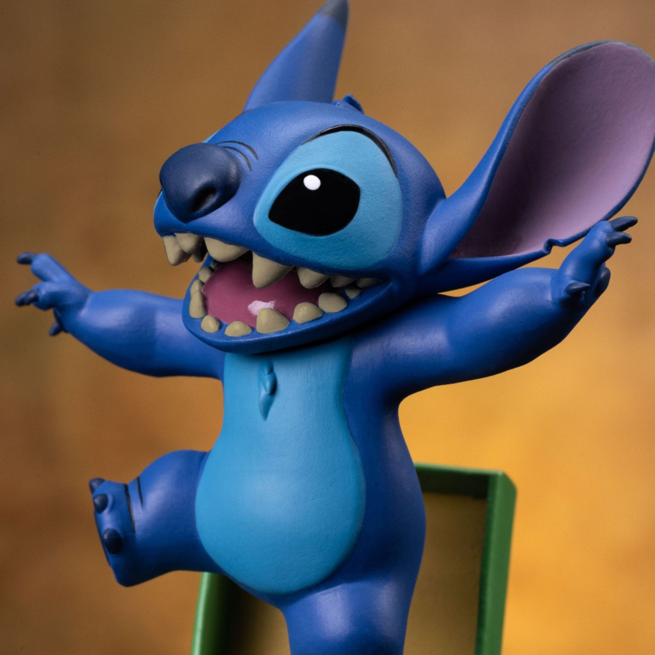 Product image Lilo & Stitch Art Scale Statue 1/10 Stitch 17 cm