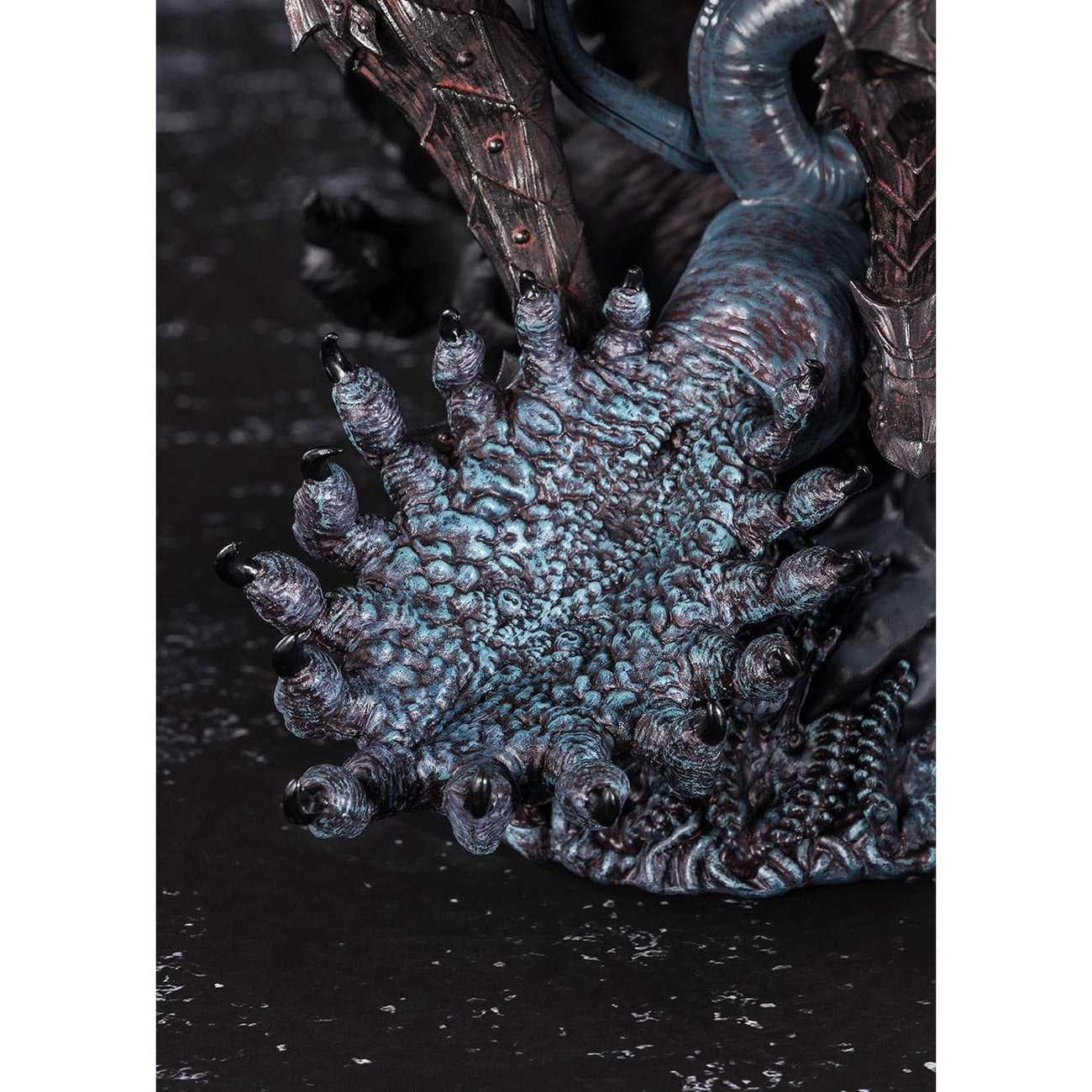 Product image Berserk - Guts Berserker Armor Figuarts ZERO Metallic Touch Statue