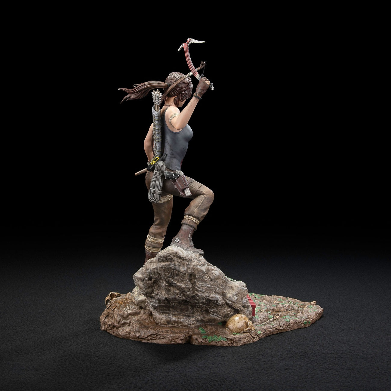 Product image Tomb Raider PVC Statue Lara Croft Survivor Era 33 cm