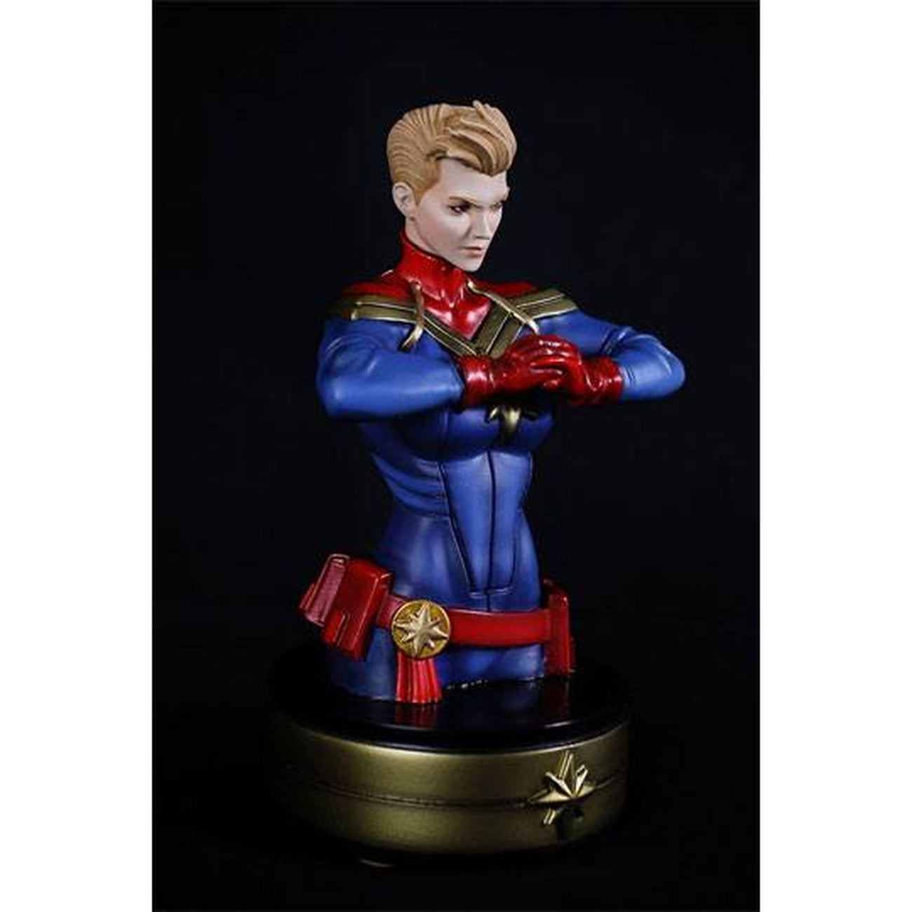 Product image Captain Marvel Bust Captain Marvel 20 cm