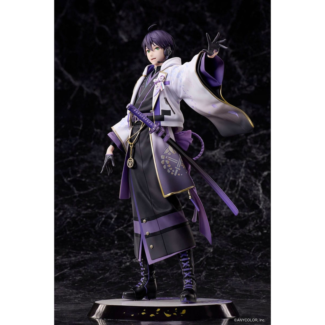 Product image Nijisanji PVC Statue 1/7 Kenmochi Toya 26 cm
