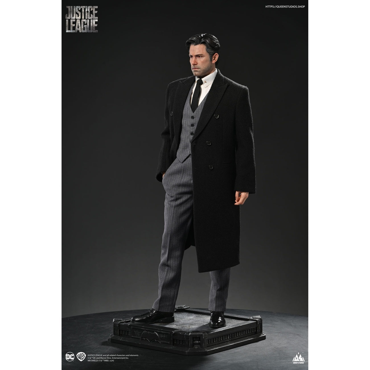 Product image Justice League Statue 1/4 Bruce Wayne (Ben Affleck) 51 cm