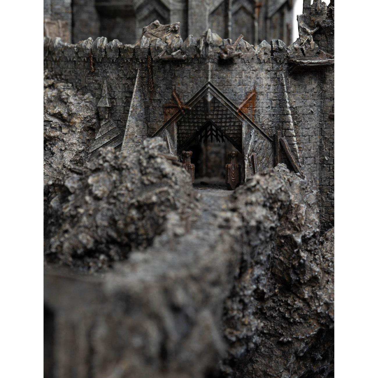 Product image Lord of the Rings Statue Cirith Ungol - Limited Edition 33 cm