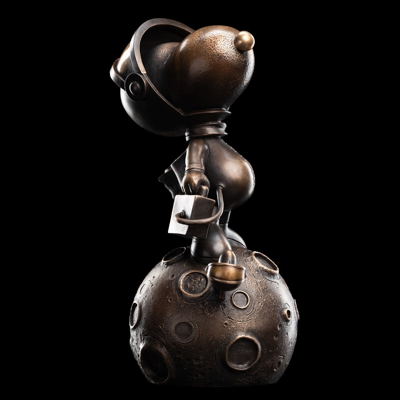 Product image Peanuts Bronze Statue Snoopy: First Beagle on the Moon Limited Edition 29 cm