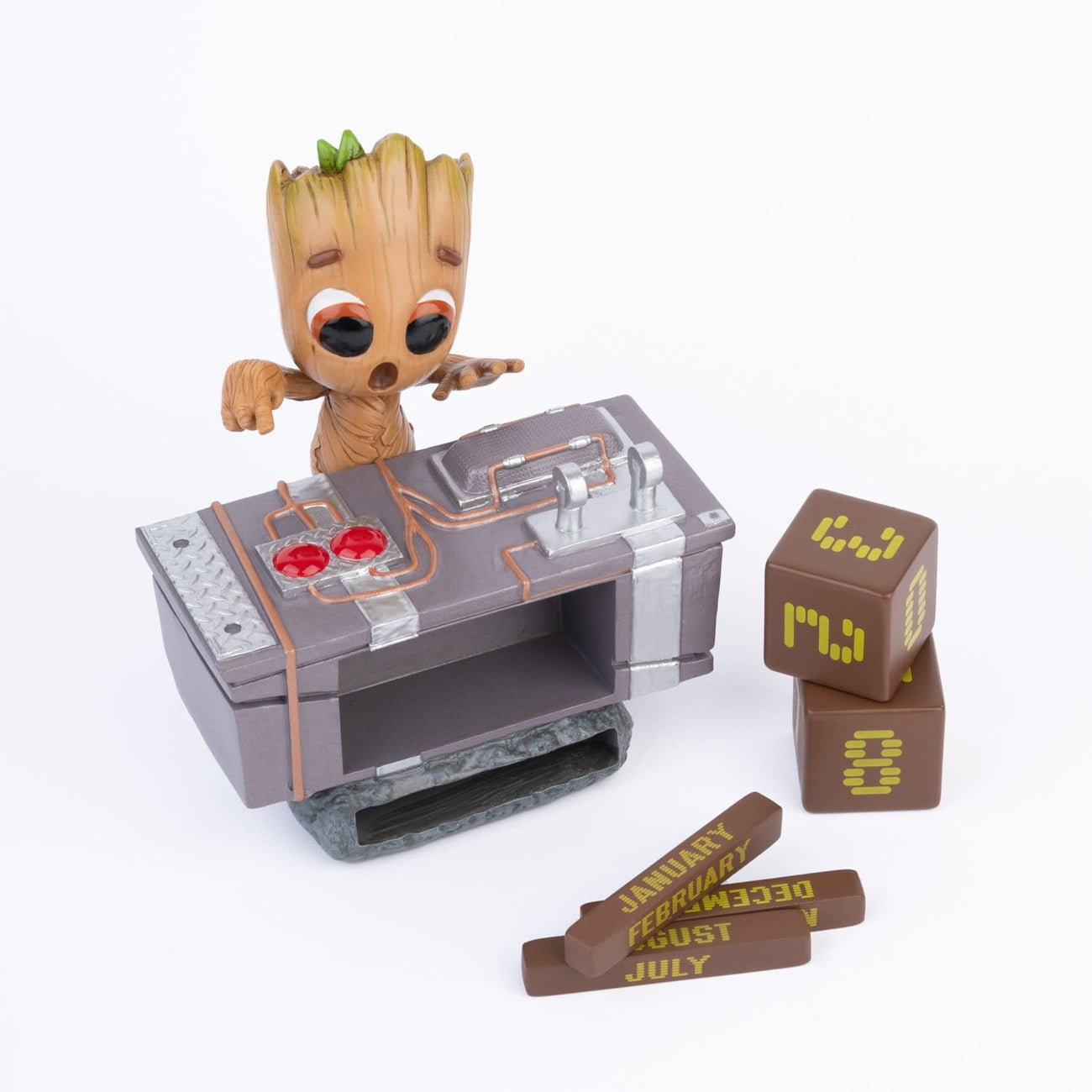 Product image Marvel 3D Eternal Calendar Groot Death Button 12 cm