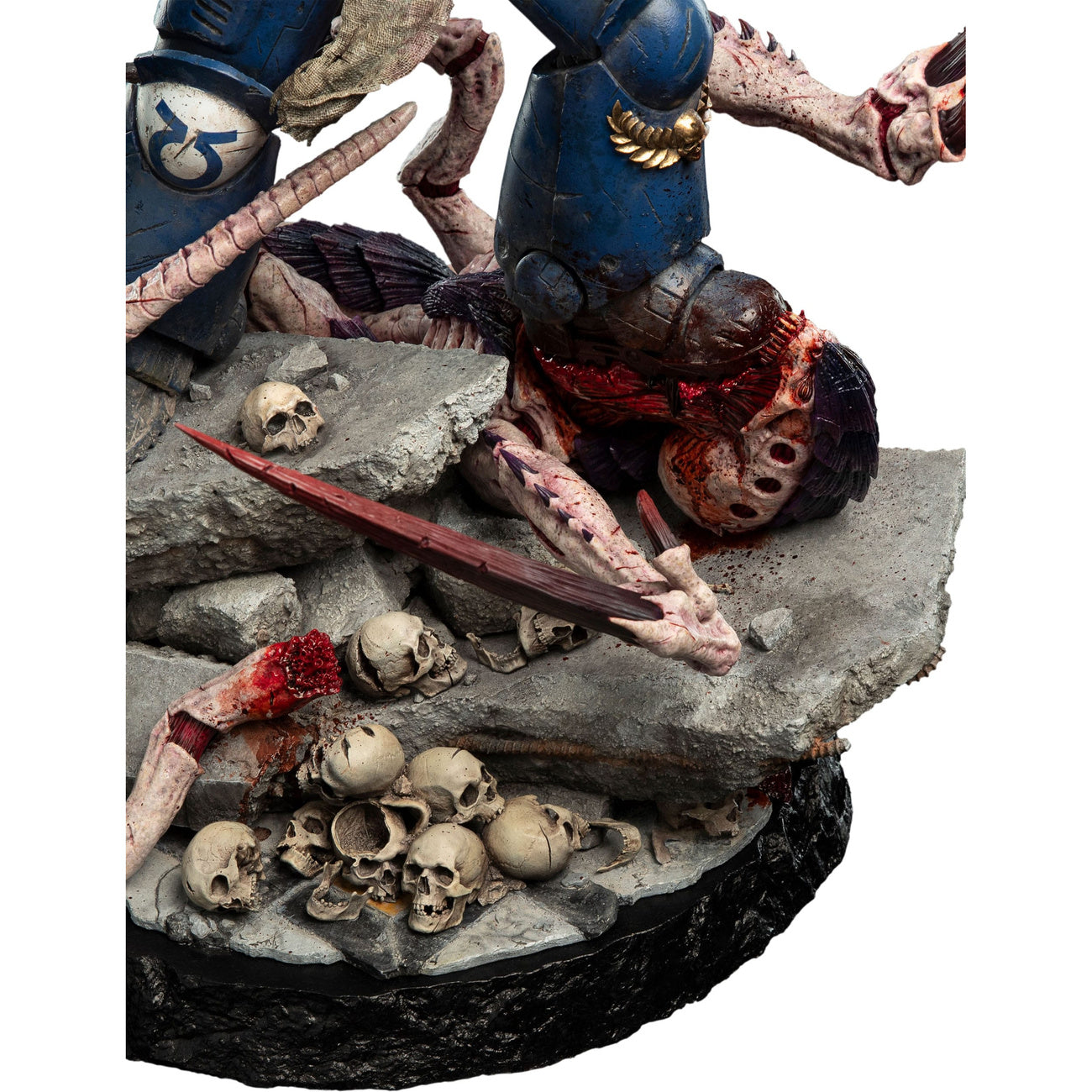 Product image Warhammer 40,000: Space Marine 2 Statue 1/6 Lieutenant Titus Battleline Edition 63 cm