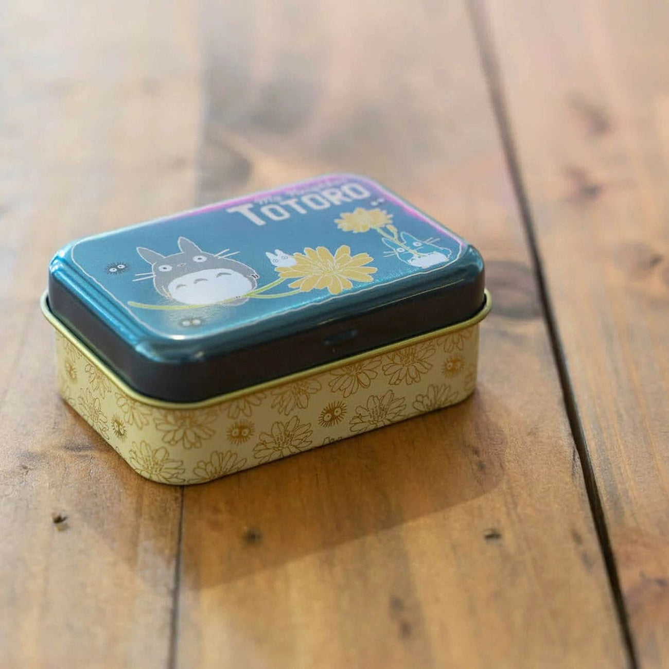 Product image My Neighbor Totoro Metal Tin Totoro Flower