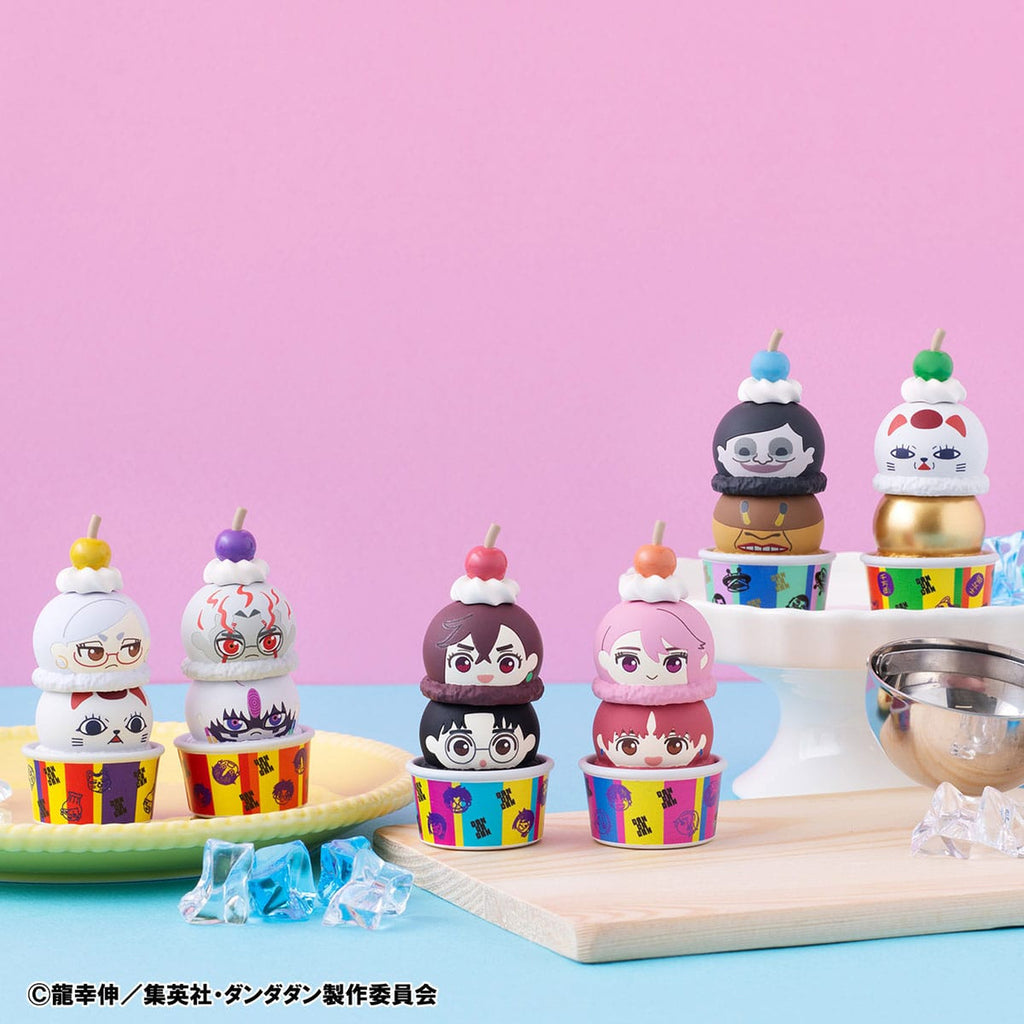 Product image Dandadan Tsumichen Stack up & Change Collectible Figures 6-Pack
