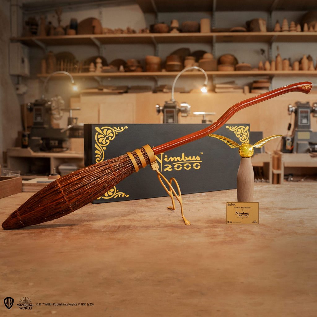 Product image Harry Potter Replica 1/1 Nimbus 2000 Junior Broomstick